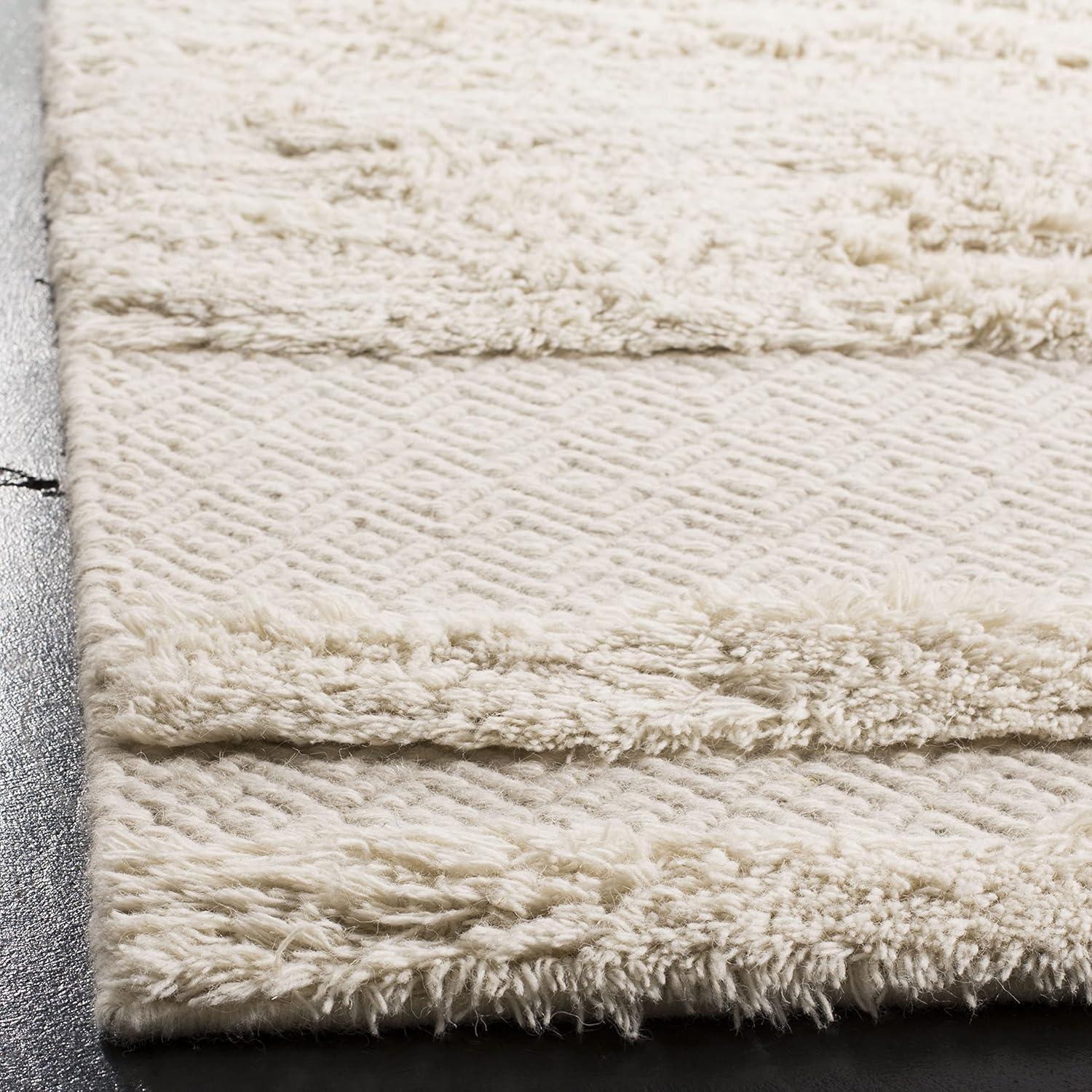 Kenya KNY951 Hand Knotted Accent Rug - Ivory - 3'x5' - Safavieh