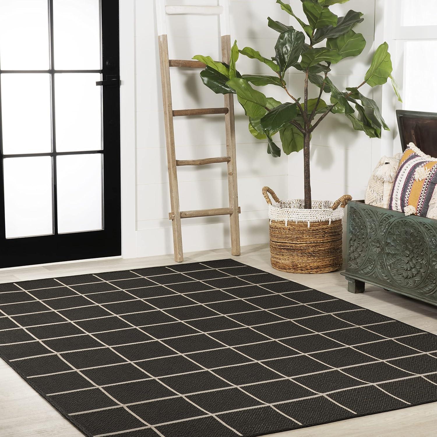 4' x 6' Grid Modern Squares Indoor/Outdoor Area Rug, Black/Cream - JONATHAN Y
