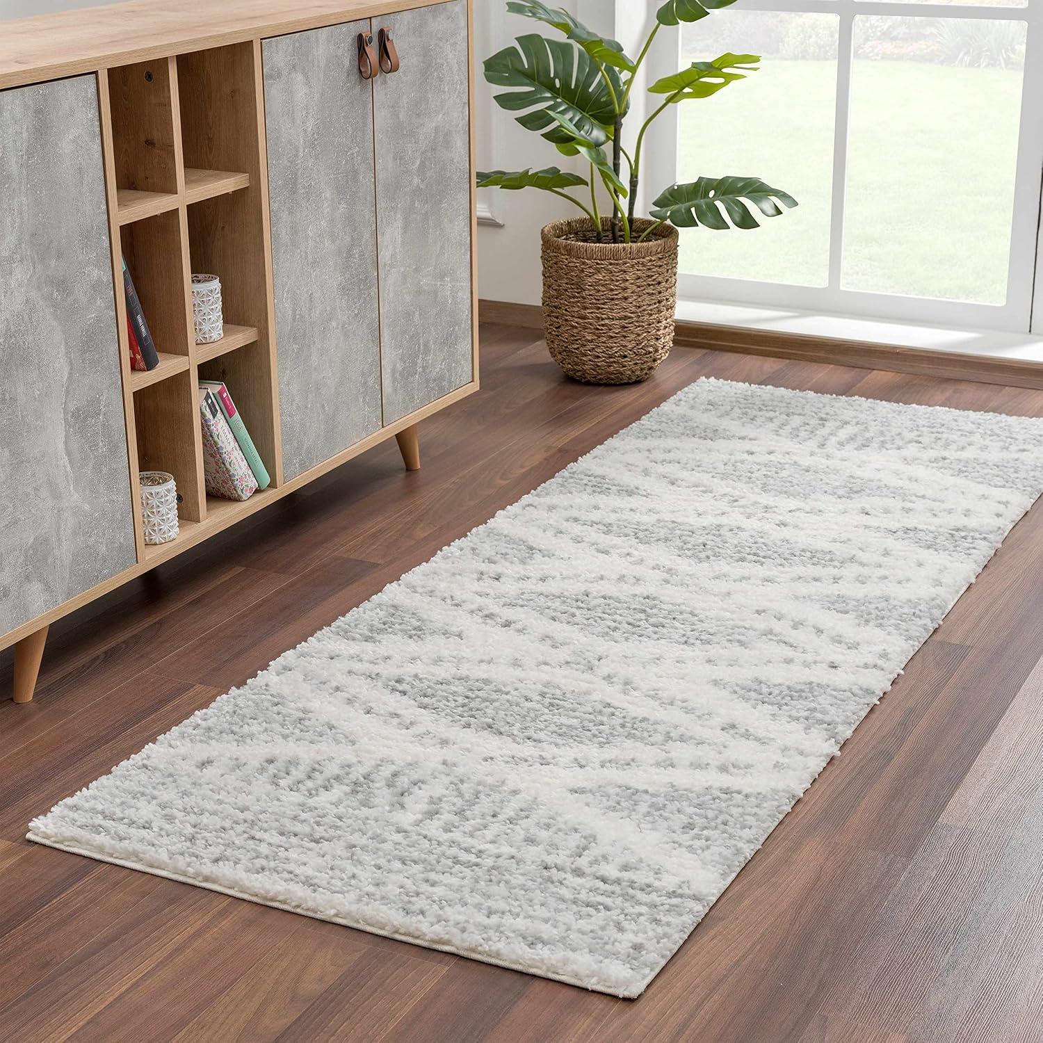 Gala Southwestern Shaggy Plush Grey/Beige/Cream Area Rug