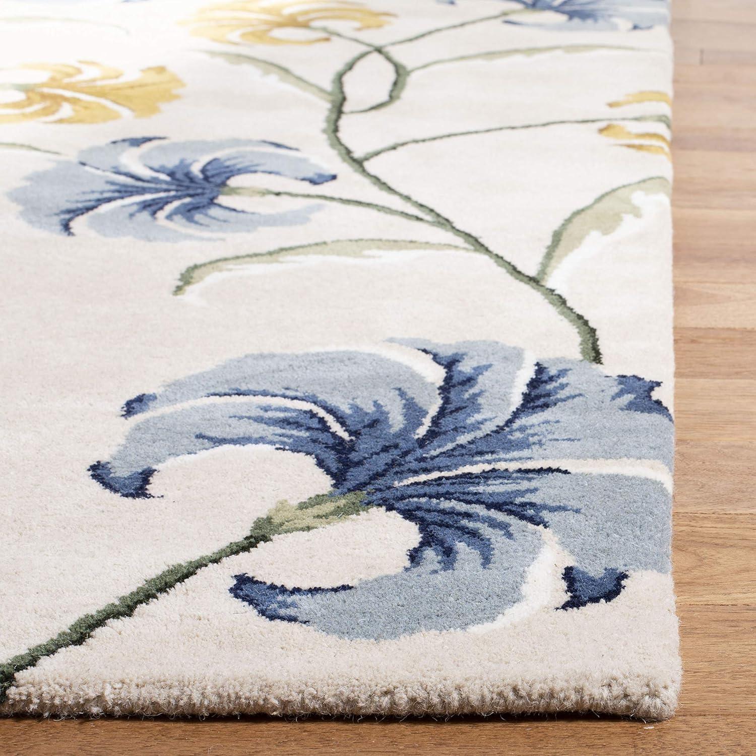 SAFAVIEH Soho Noah Floral Wool Area Rug, Beige/Multi, 2' x 3'