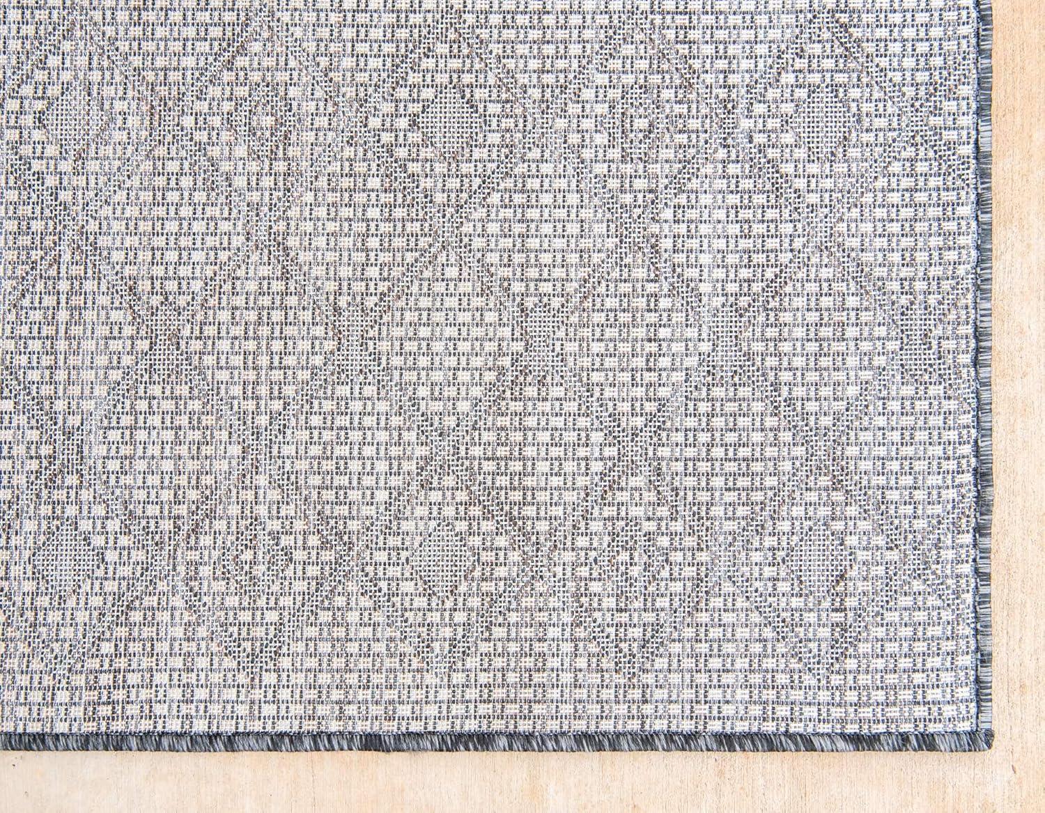 Charcoal Gray Trellis Synthetic 8' x 11'4" Outdoor Rug