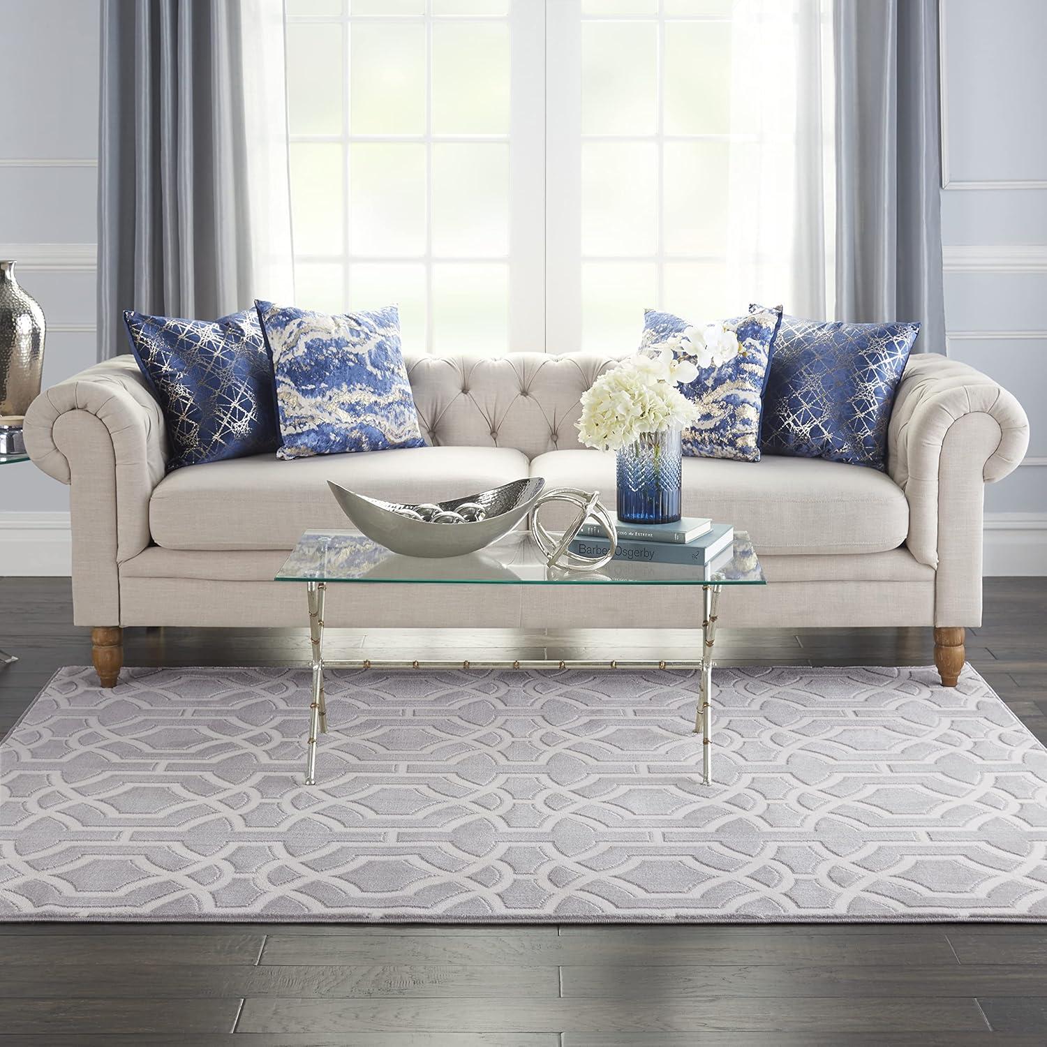 Joli Grey and White Geometric Latticework 5' x 7' Area Rug