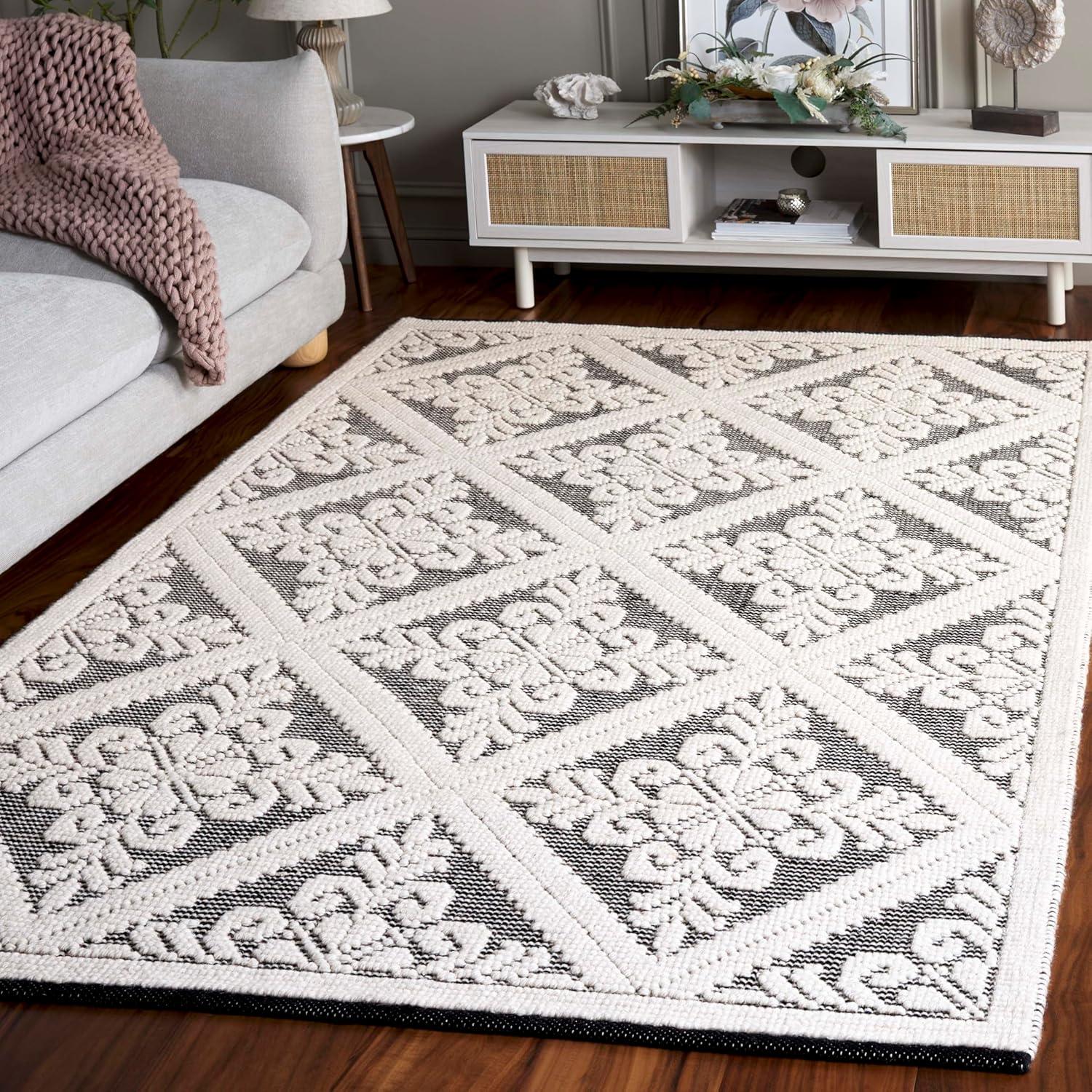 Ivory and Black Hand-Knotted Wool 4' x 6' Area Rug