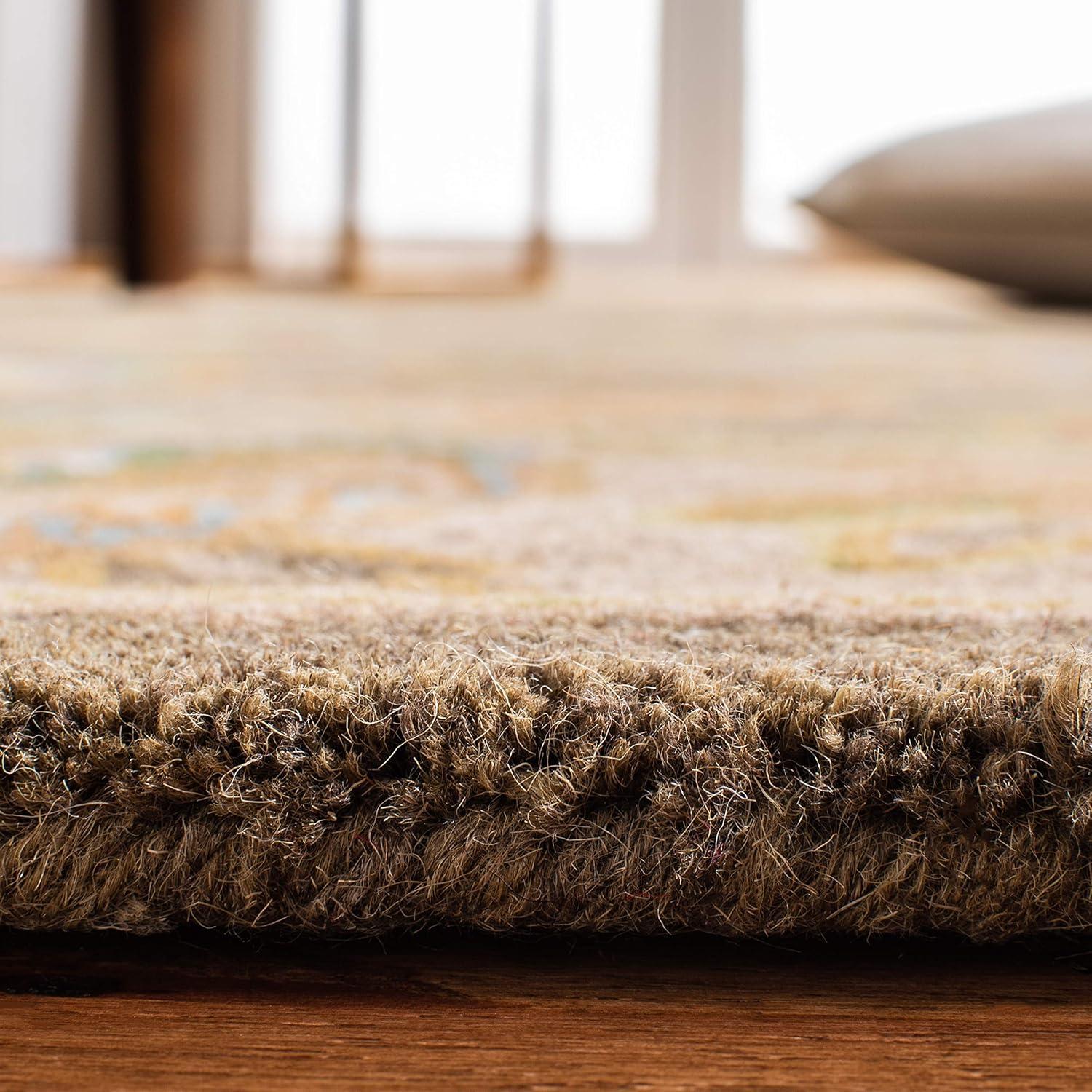 SAFAVIEH Heritage Wight Traditional Wool Area Rug, Green/Beige, 7'6" x 9'6"