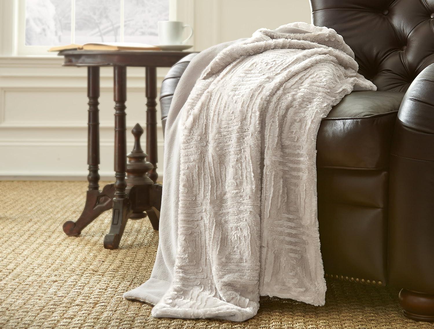 White Sand Reversible Faux Fur Throw Blanket