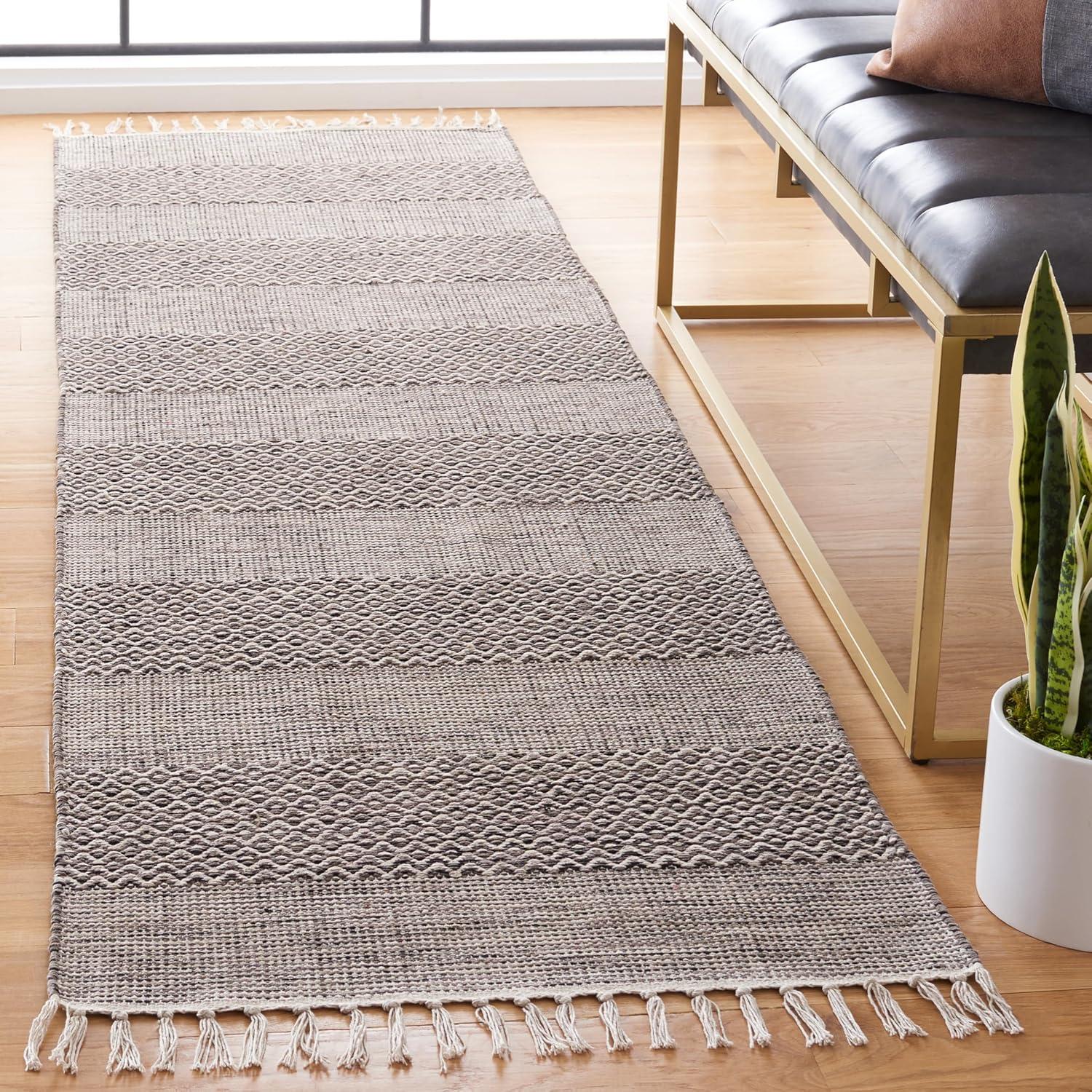 Montauk MTK330 Hand Woven Indoor Rug - Safavieh