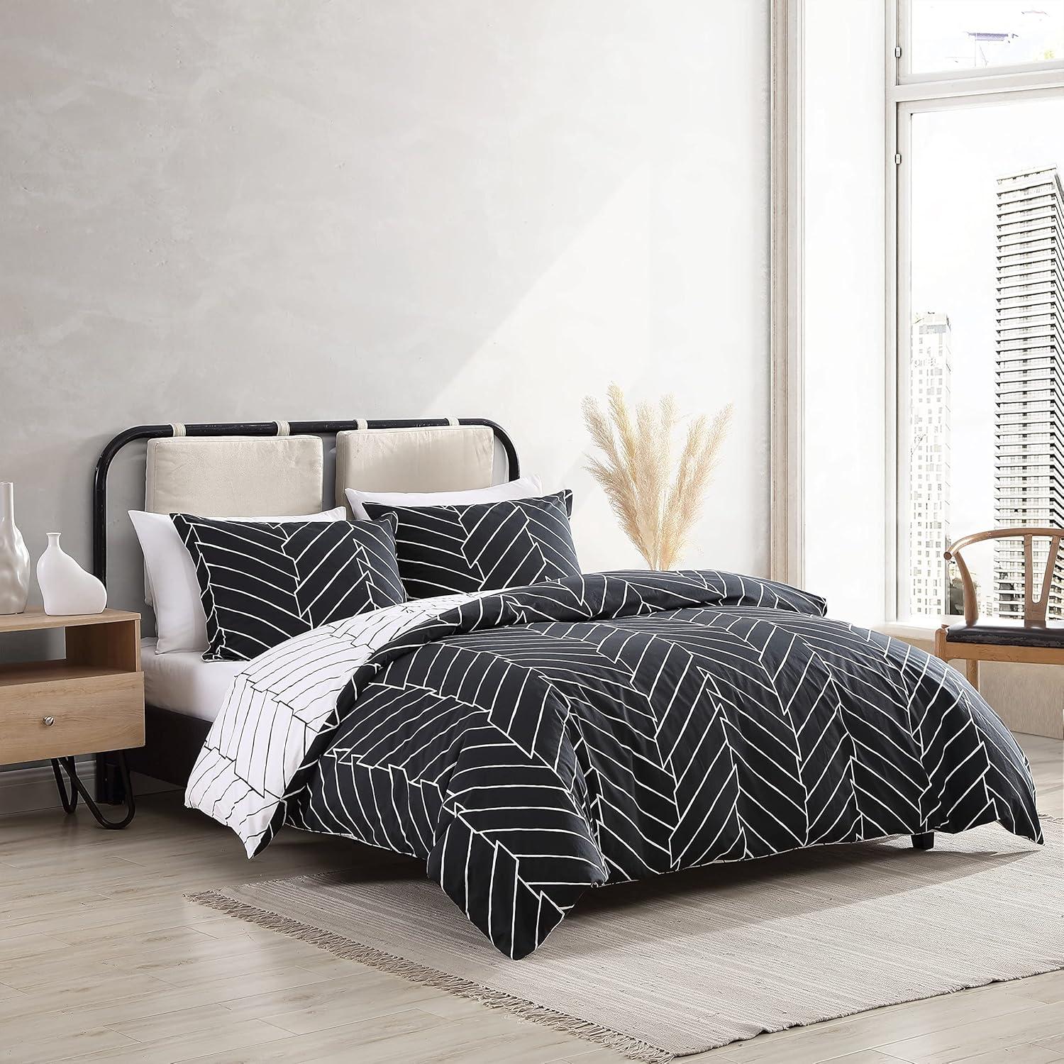 City Scene Ceres Black Standard Cotton 150 TC Reversible Duvet Cover Set