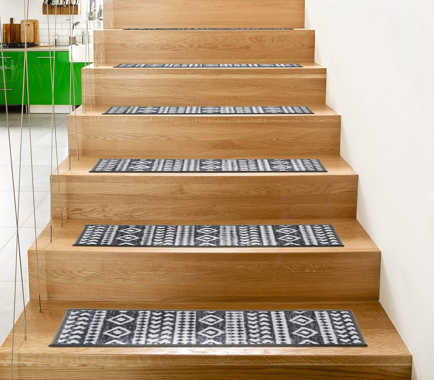 World Rug Gallery Geometric Bohemian Non-Slip Stair Treads