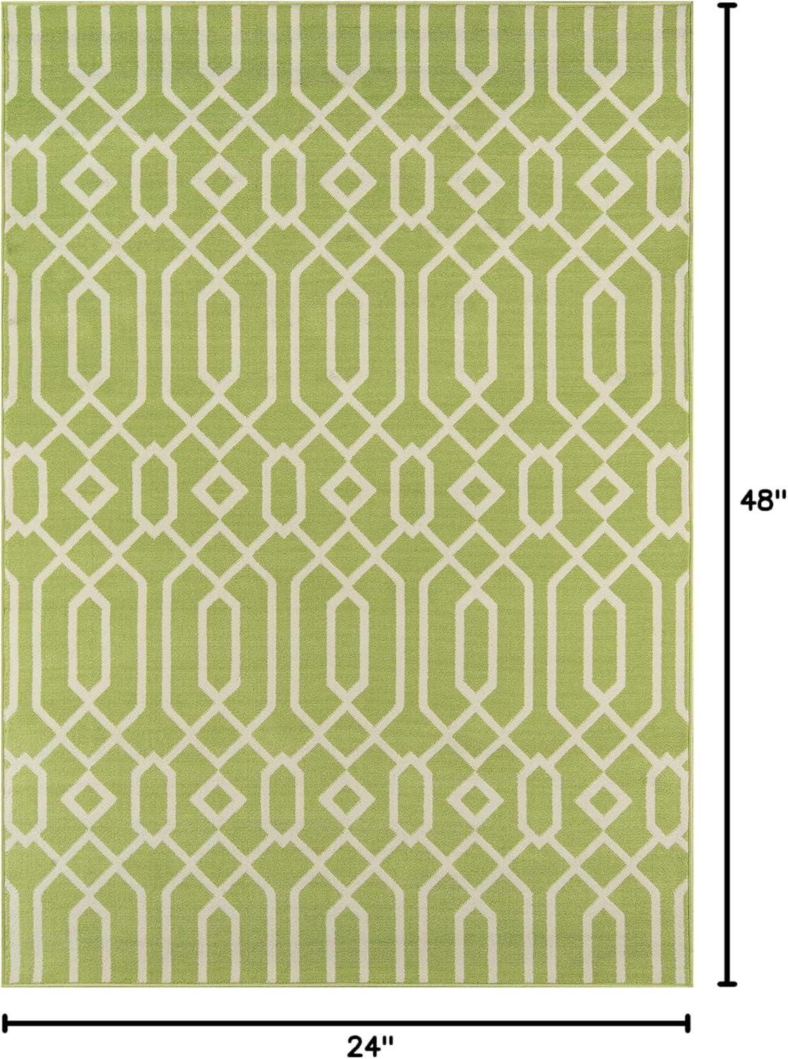 Momeni  Baja 2.25 ft. x 4.5 ft. Rug - Green