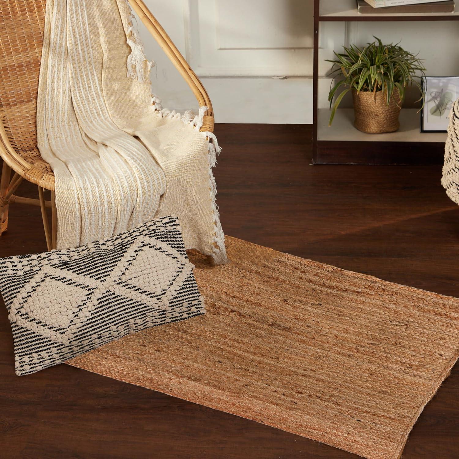Natural Fiber NF801 Hand Woven Indoor Area Rug - Natural/Natural - 3' Round - Safavieh
