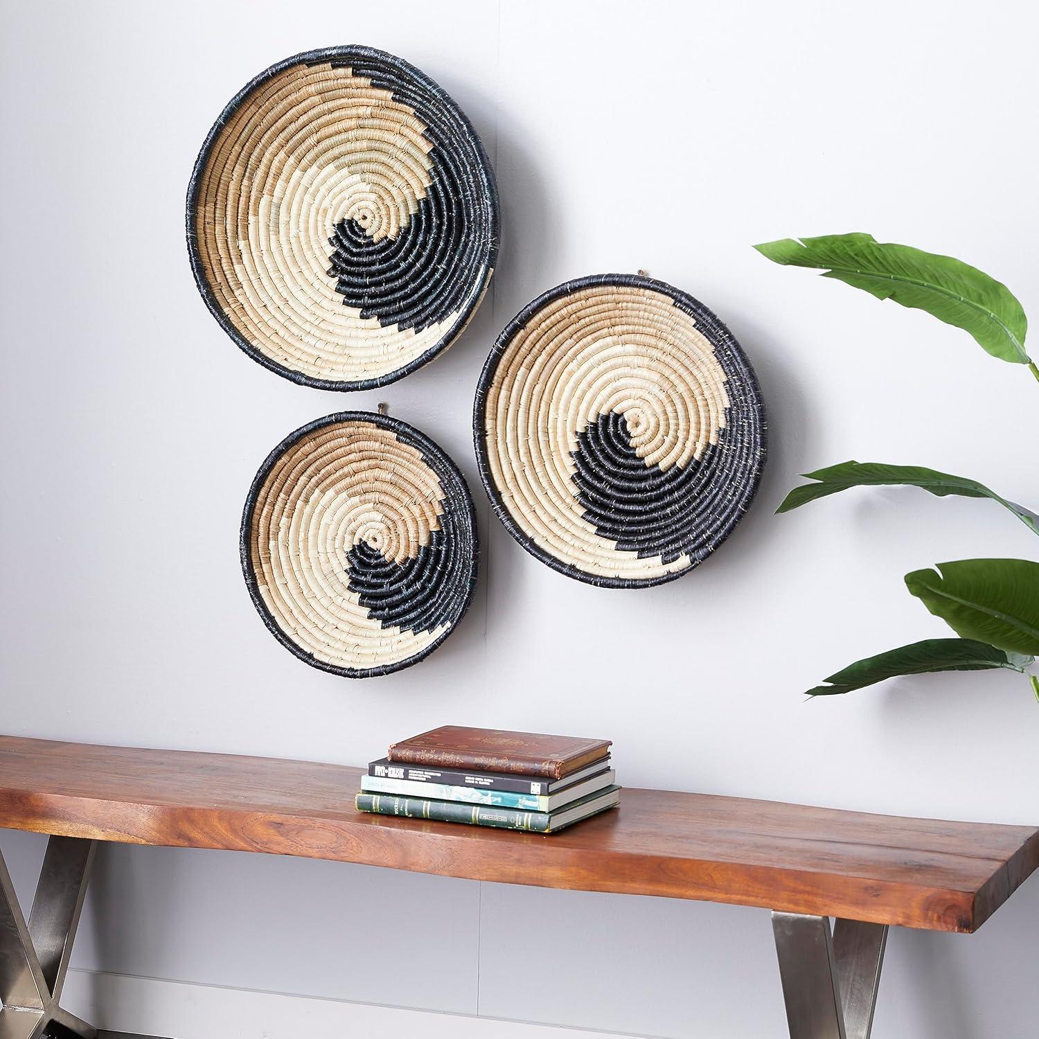 Deco 79 Seagrass Plate Handmade Home Wall Decor Spiral Basket Wall Sculpture, Set of 3 Wall Art 20", 18", 16"H, Black