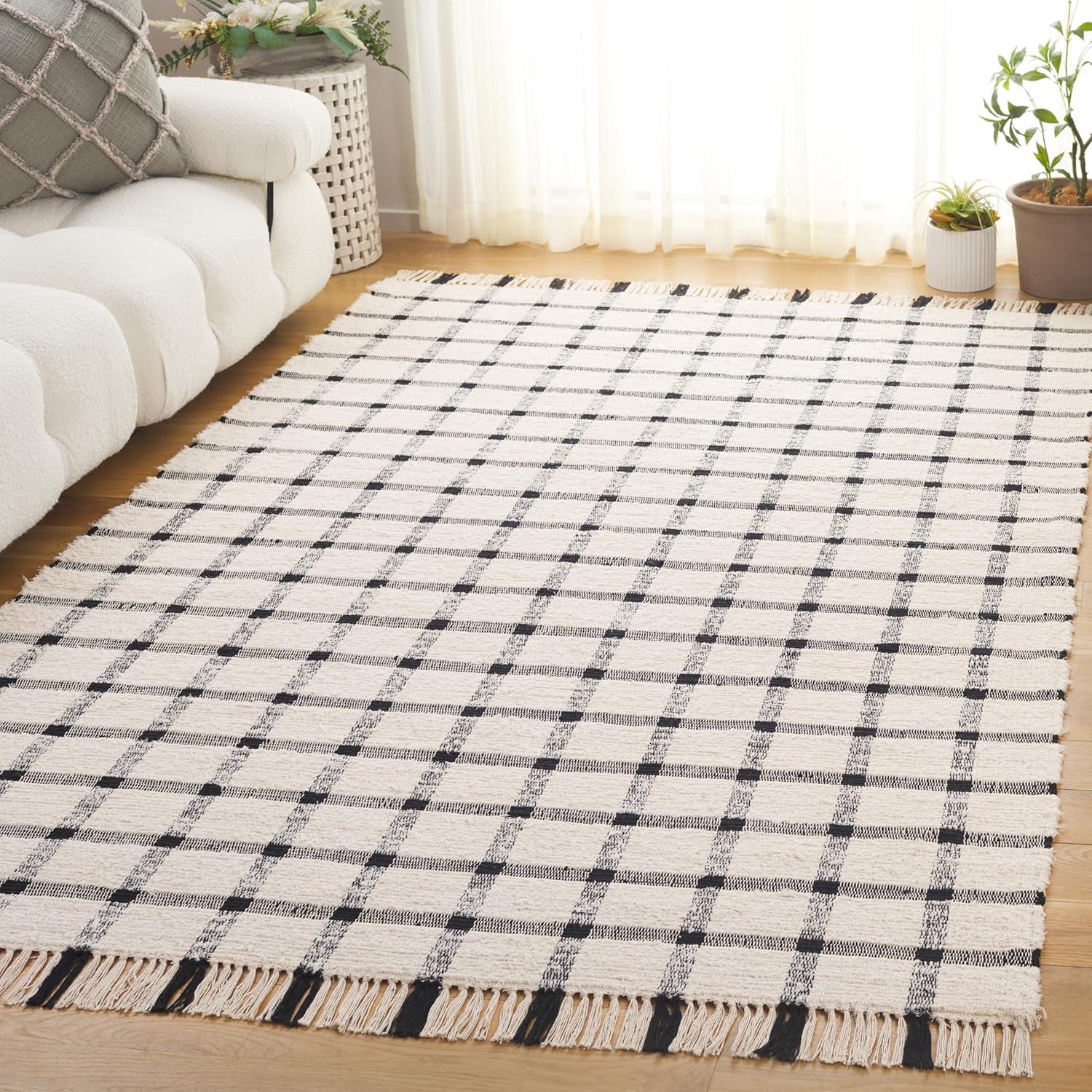 Montauk MTK752 Hand Woven Area Rug - Beige - 6'x9' - Safavieh.