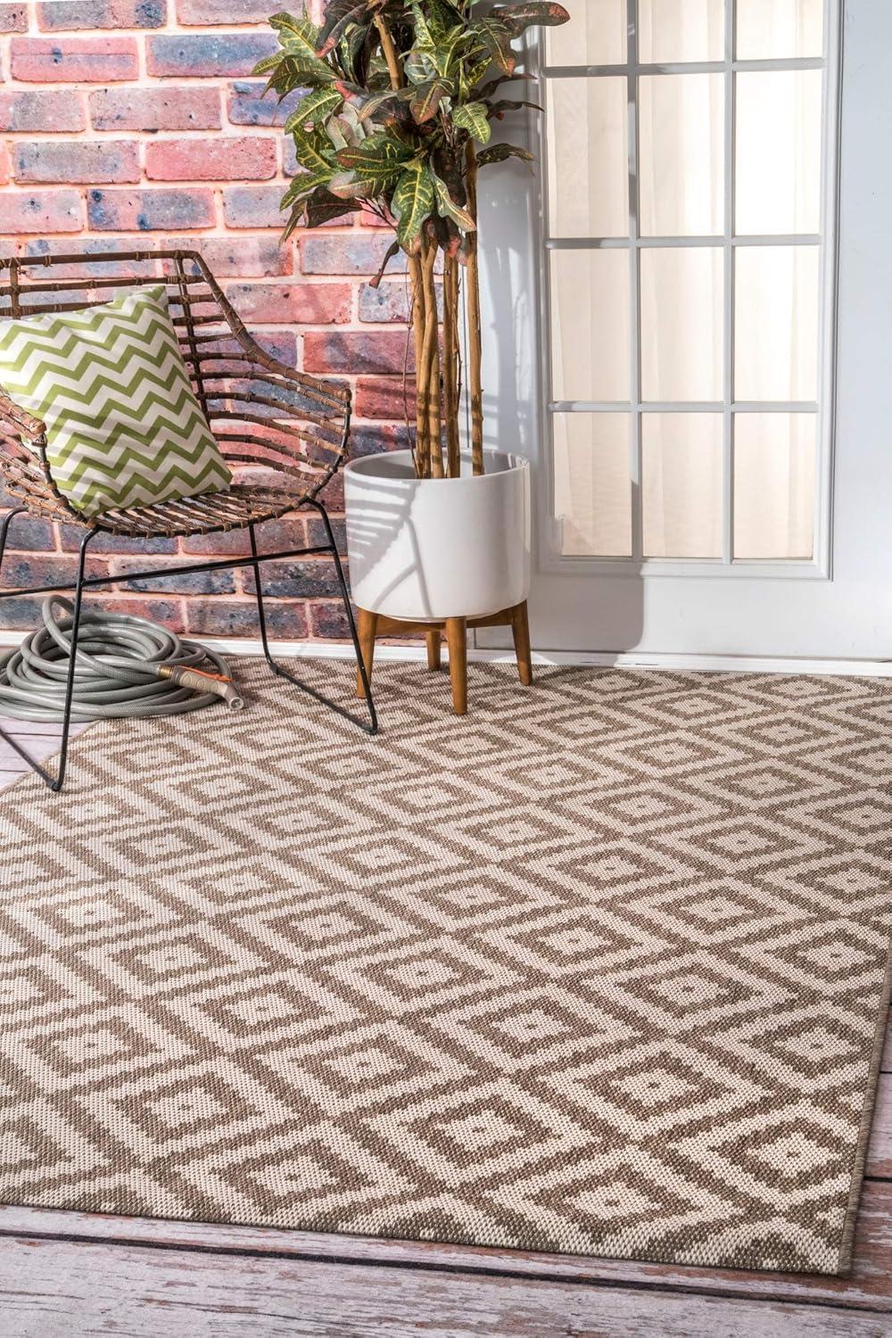 Nuloom Marybelle Diamond Trellis Indoor/Outdoor Patio Area Rug