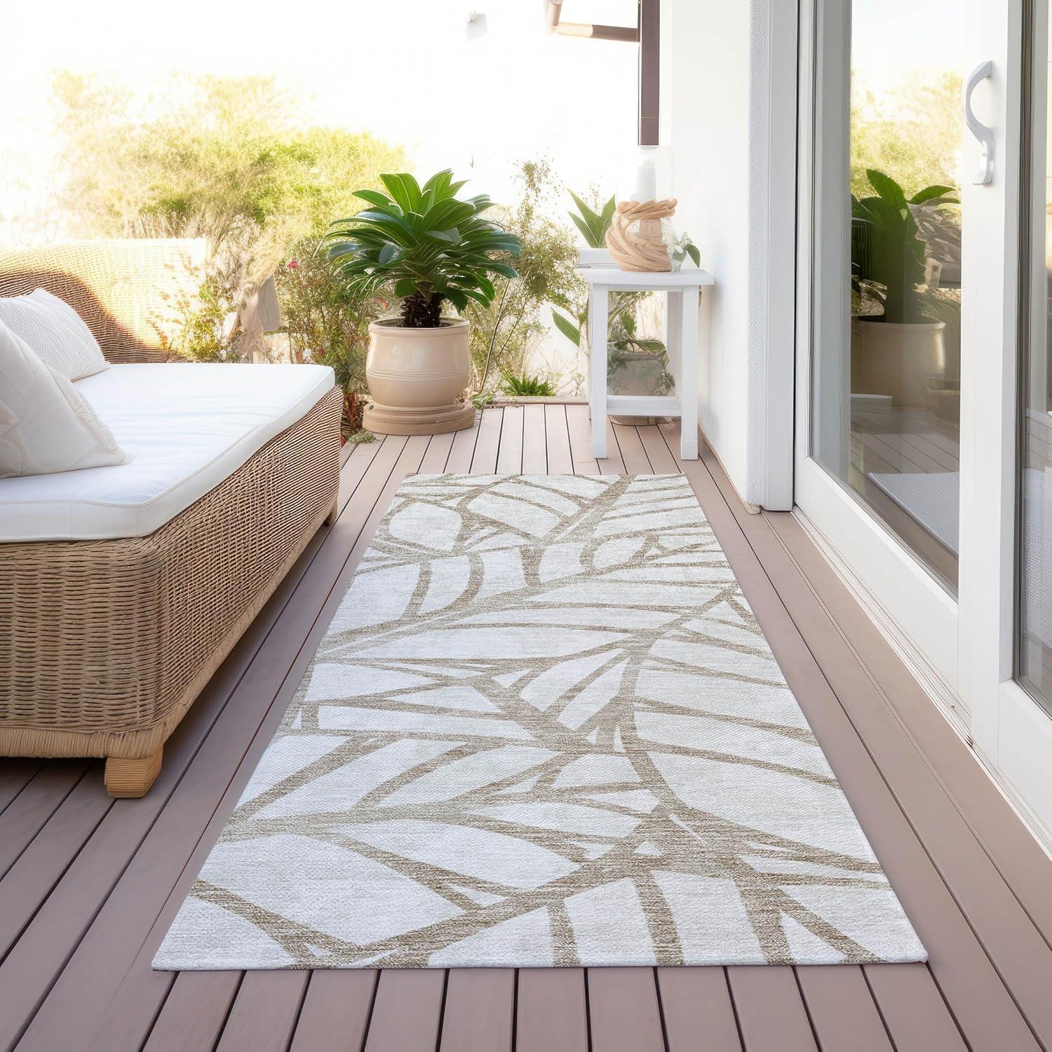 Beige and Off-White Geometric Pattern Indoor/Outdoor Runner Rug