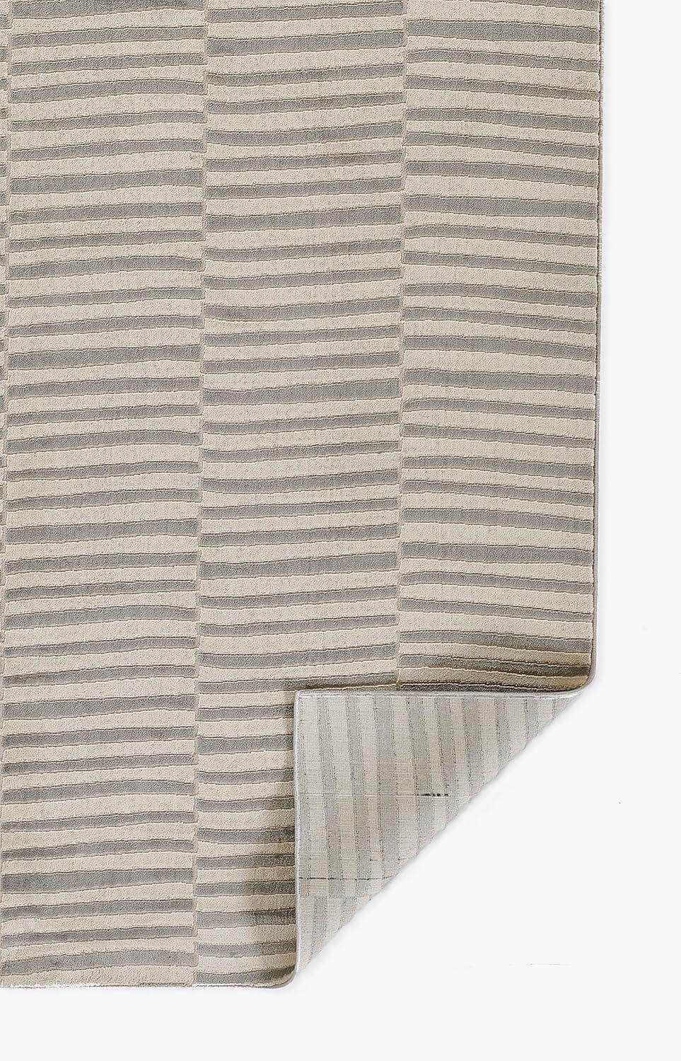 Static Tufted Rug