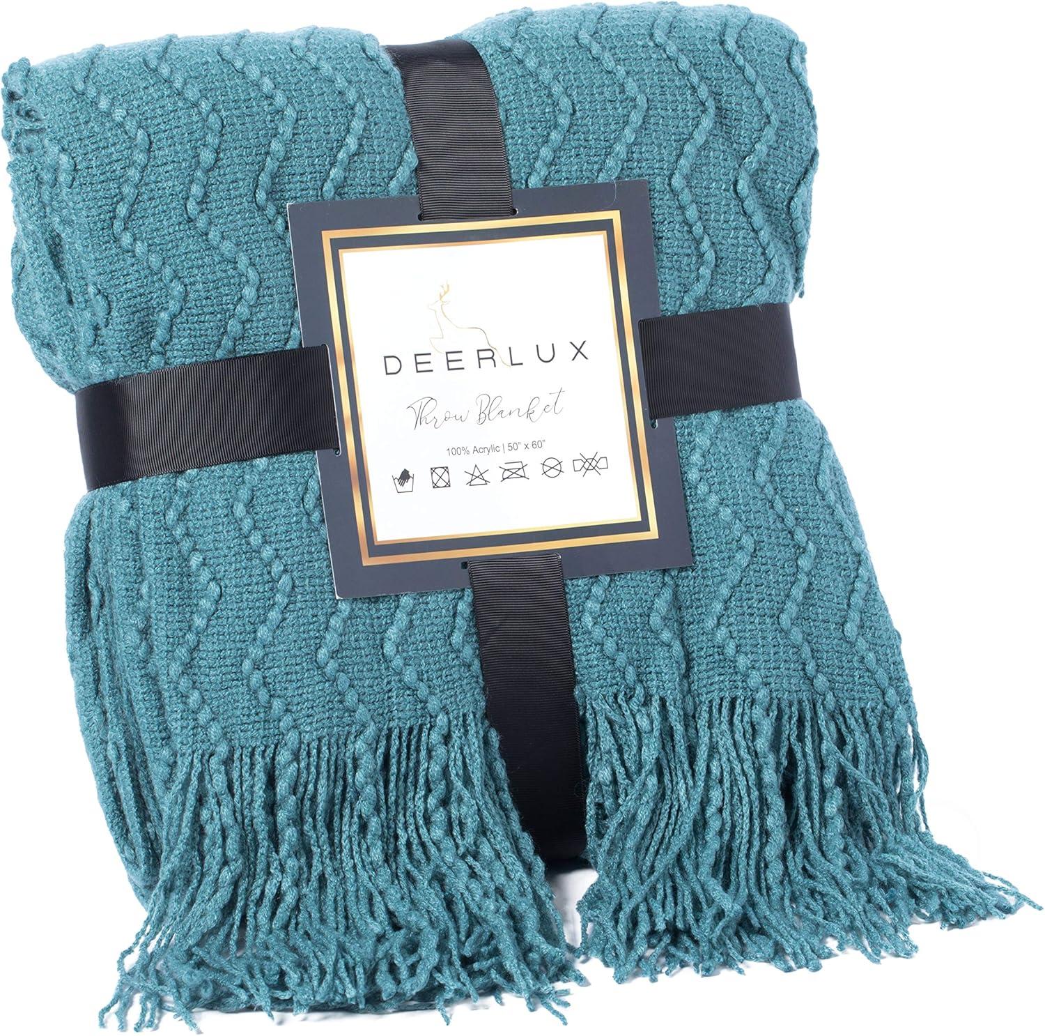 Blue Chevron Pattern Knit Throw Blanket with Fringe