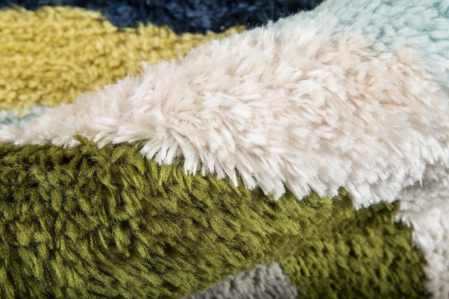 Retro Multicolor Hand-Tufted Shag Rug, 2' x 3'