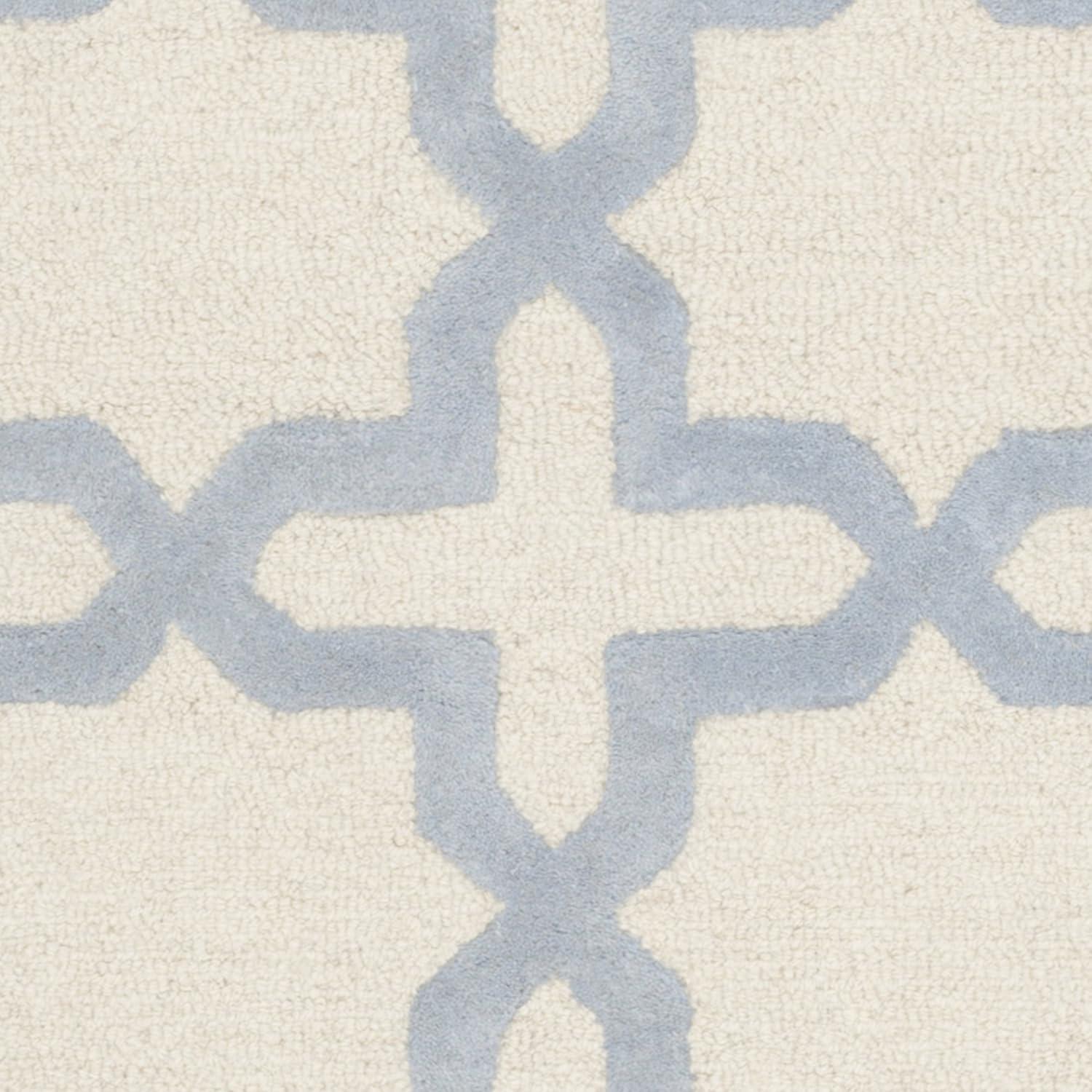 SAFAVIEH Cambridge Liz Geometric Wool Area Rug, Ivory/Light Blue, 5' x 8'