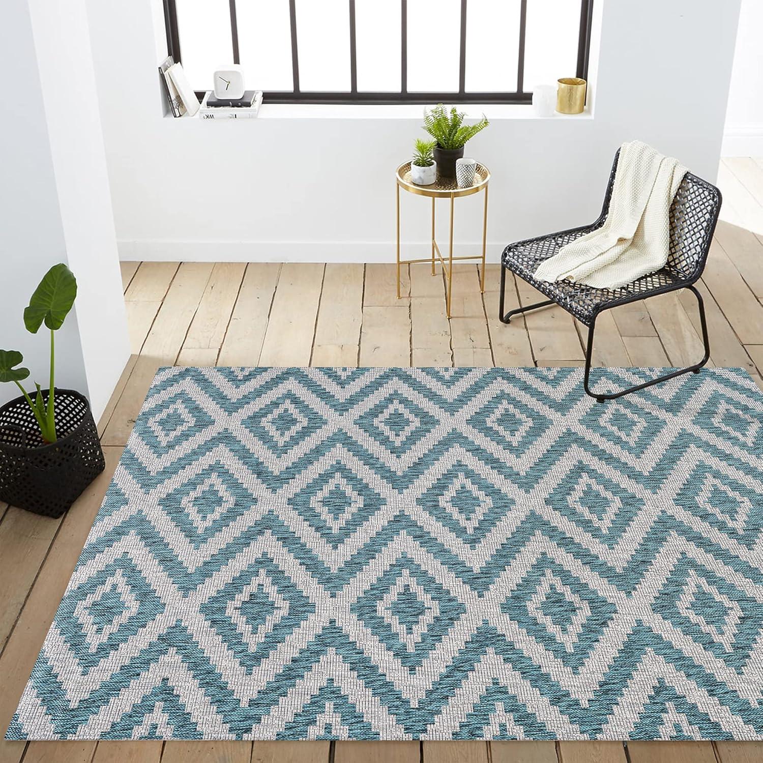 Reversible Sintra Diamond Blue/Gray Geometric Indoor/Outdoor Rug