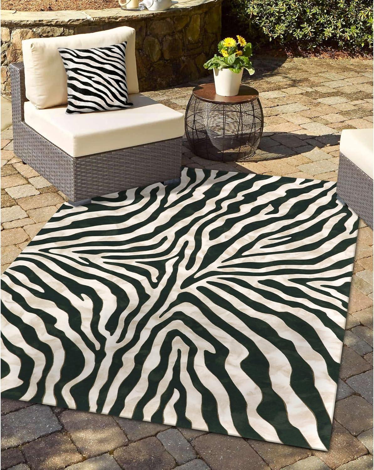 Liora Manne Vision I Animal Print Indoor/Outdoor Throw Pillow