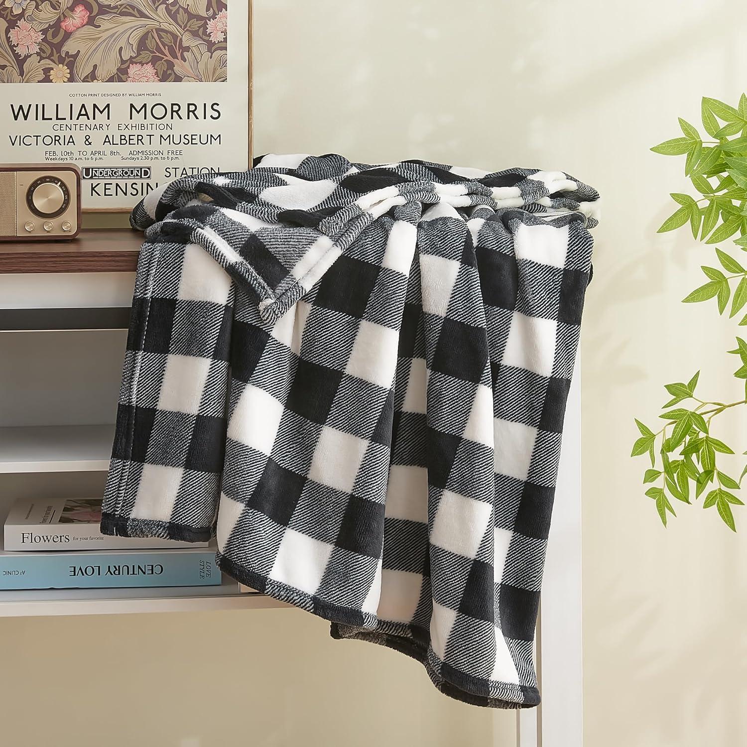 Black and White Buffalo Plaid Fleece Throw Blanket