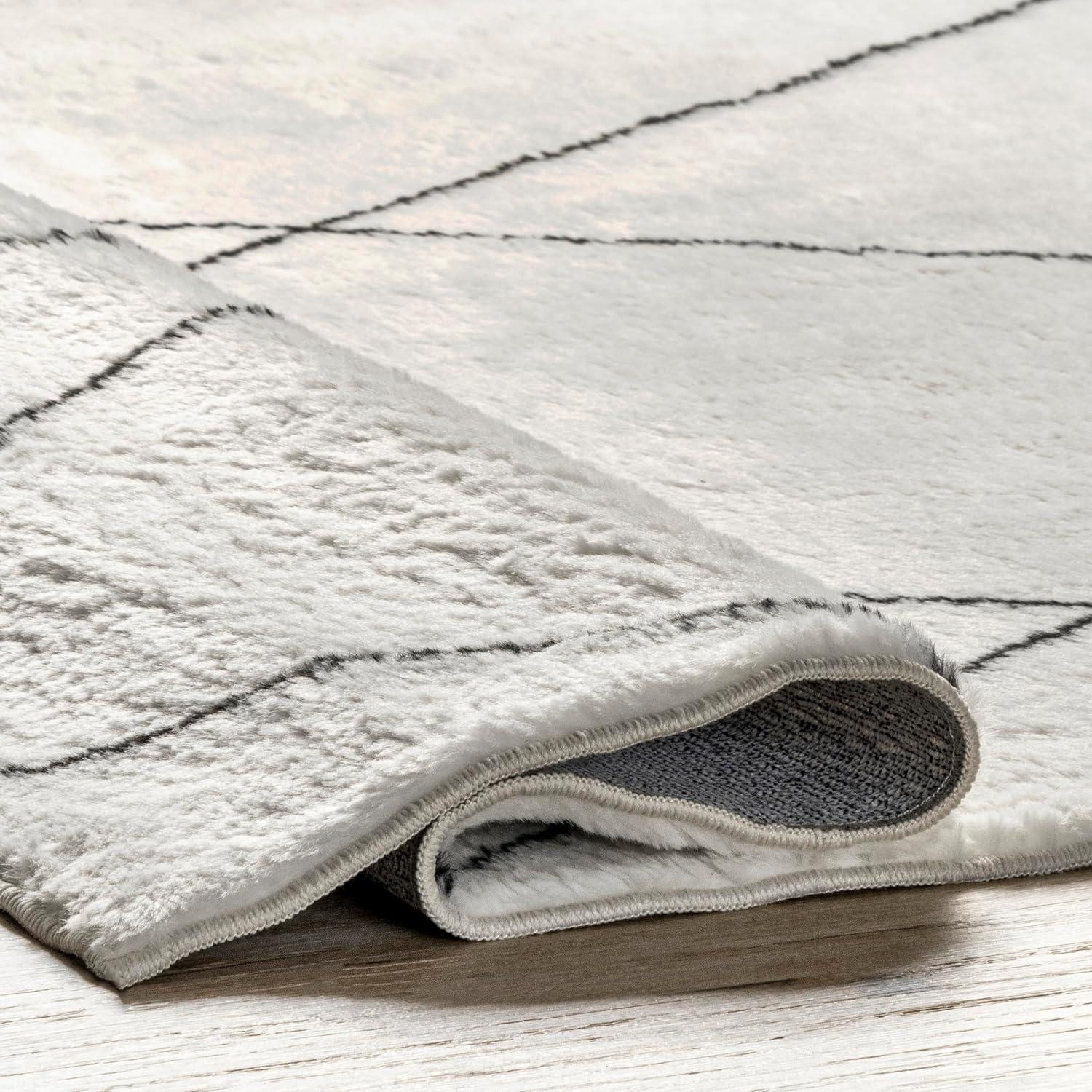 Loon Peak® Addy Trellis Machine Washable Shag Ivory Area Rug