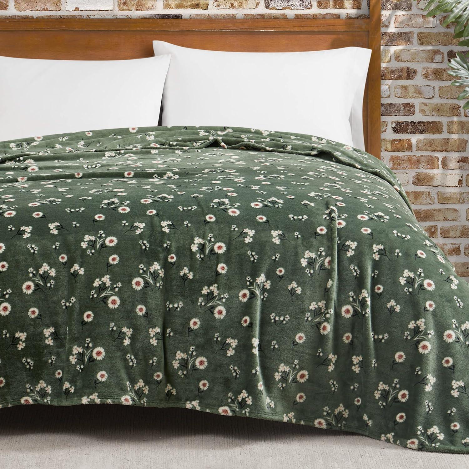 Lucky Brand Lucky Brand Daisy Blankets