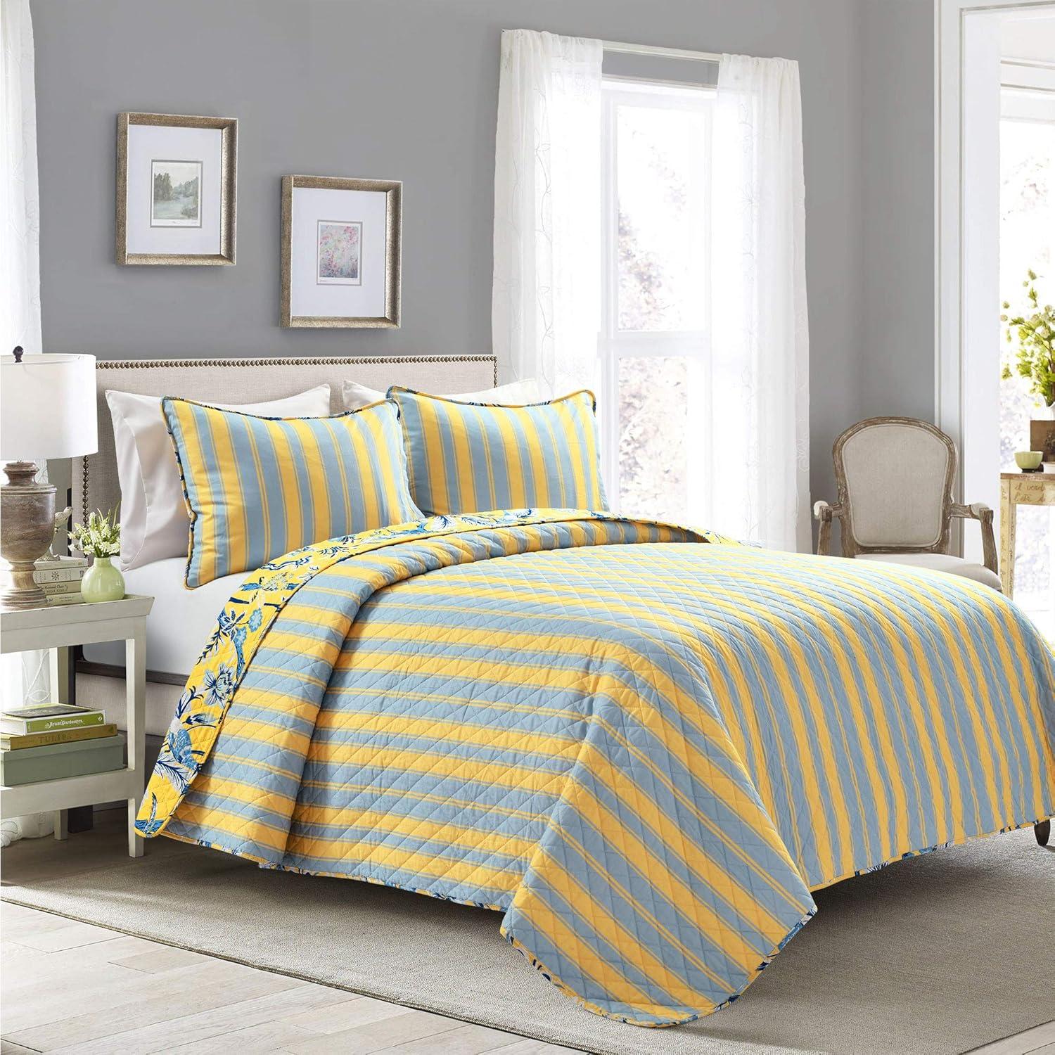 Dolores Reversible Quilt Set