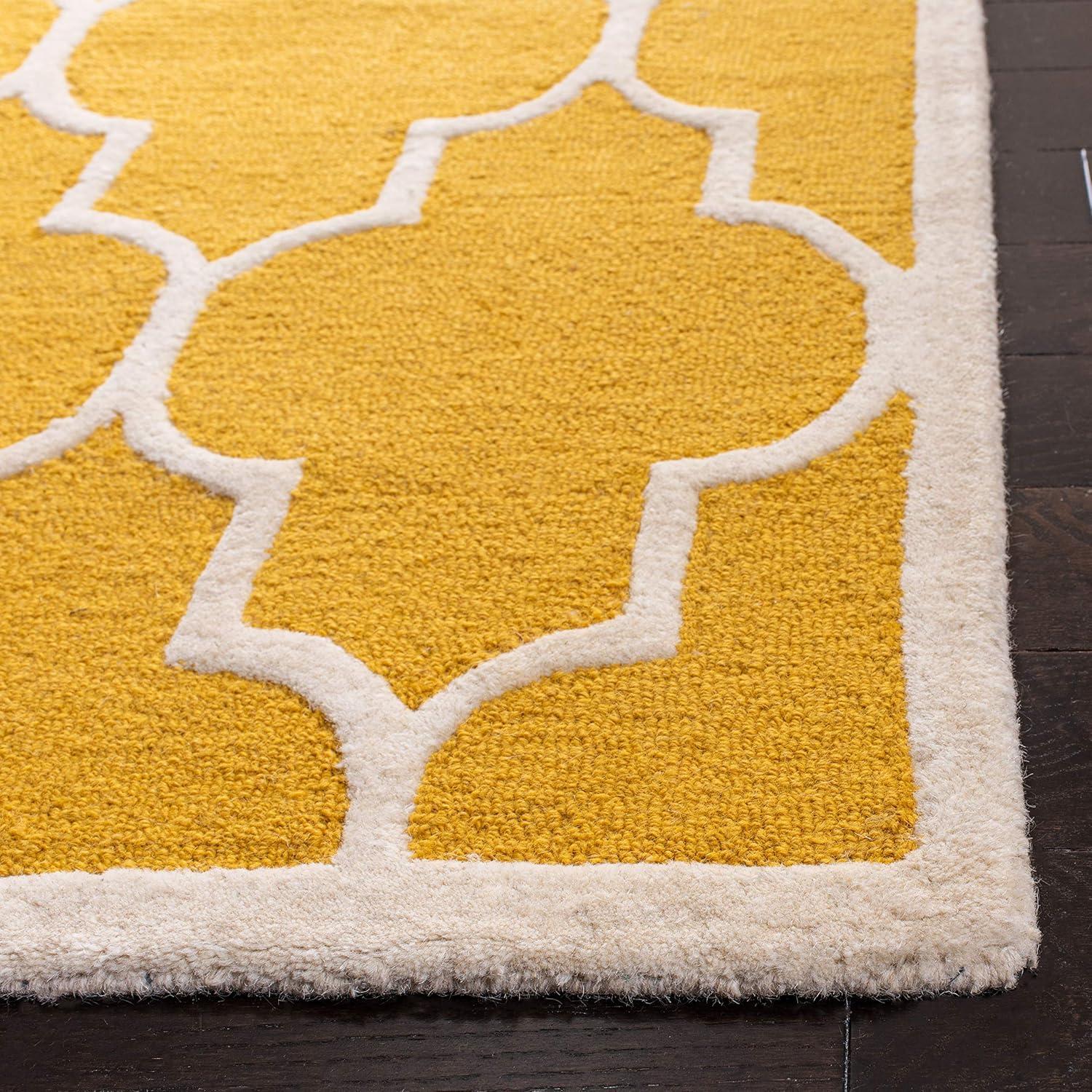 SAFAVIEH Cambridge Kevin Geometric Wool Area Rug, Gold/Ivory, 2' x 3'