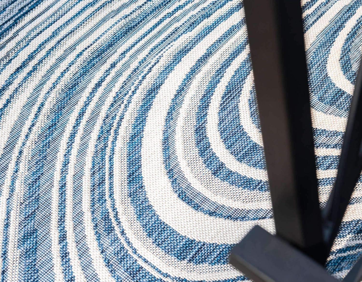 Unique Loom Outdoor Modern Pool Abstract Woven Area Rug