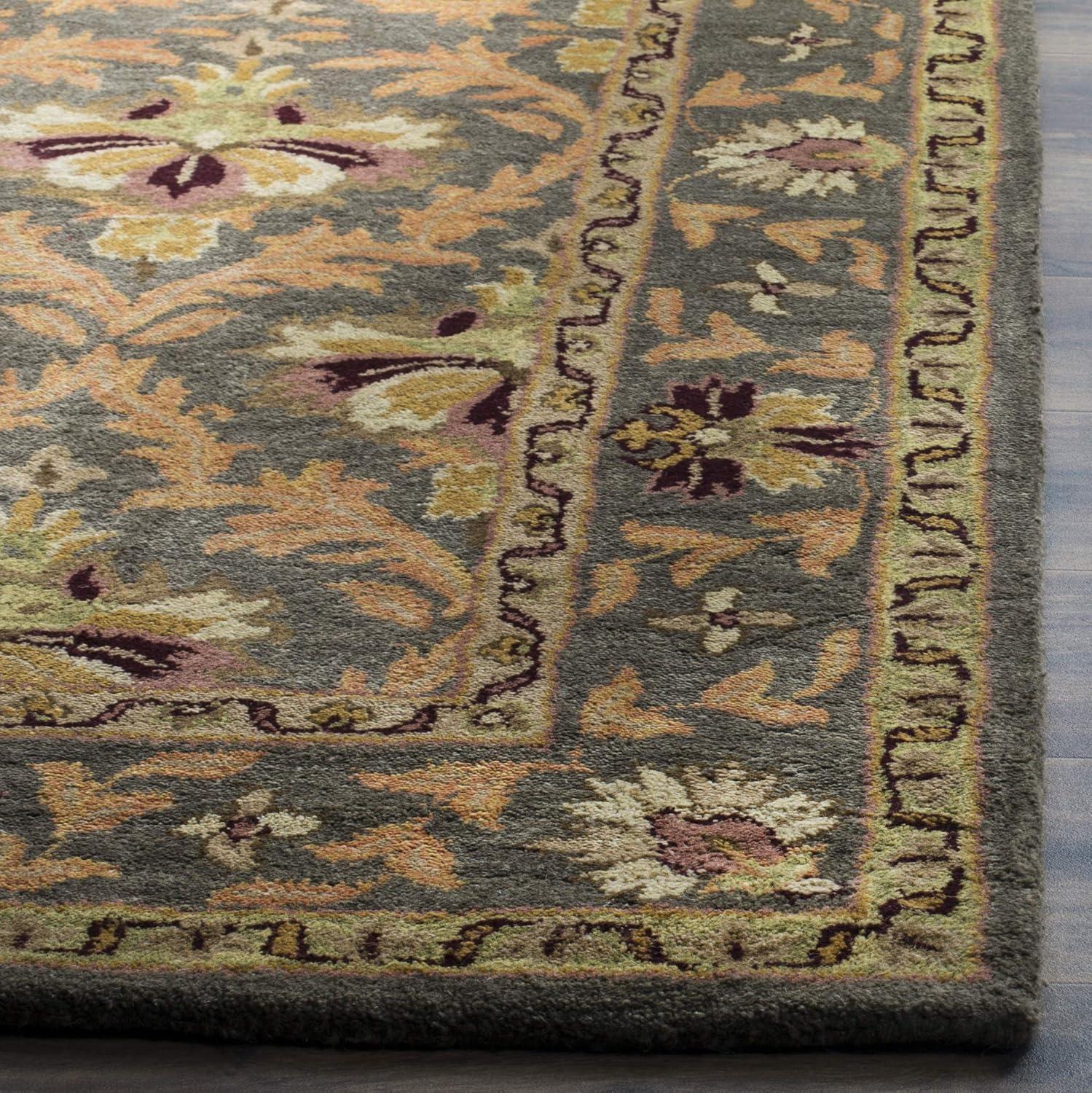 SAFAVIEH Antiquity Diarmait Oriental Wool Area Rug, Sage/Gold, 4' x 6'