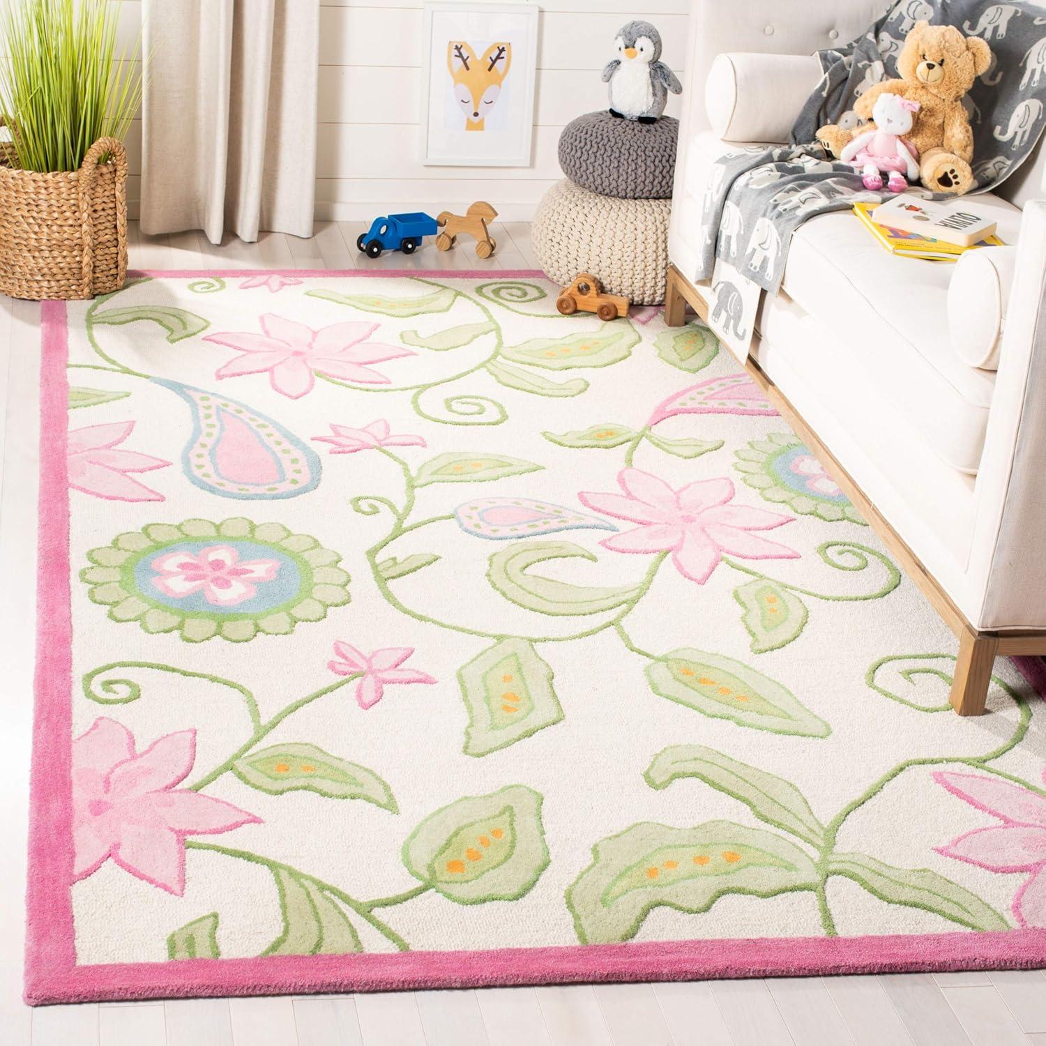 SAFAVIEH Kids Trecia Floral Area Rug, Ivory/Pink, 3' x 5'