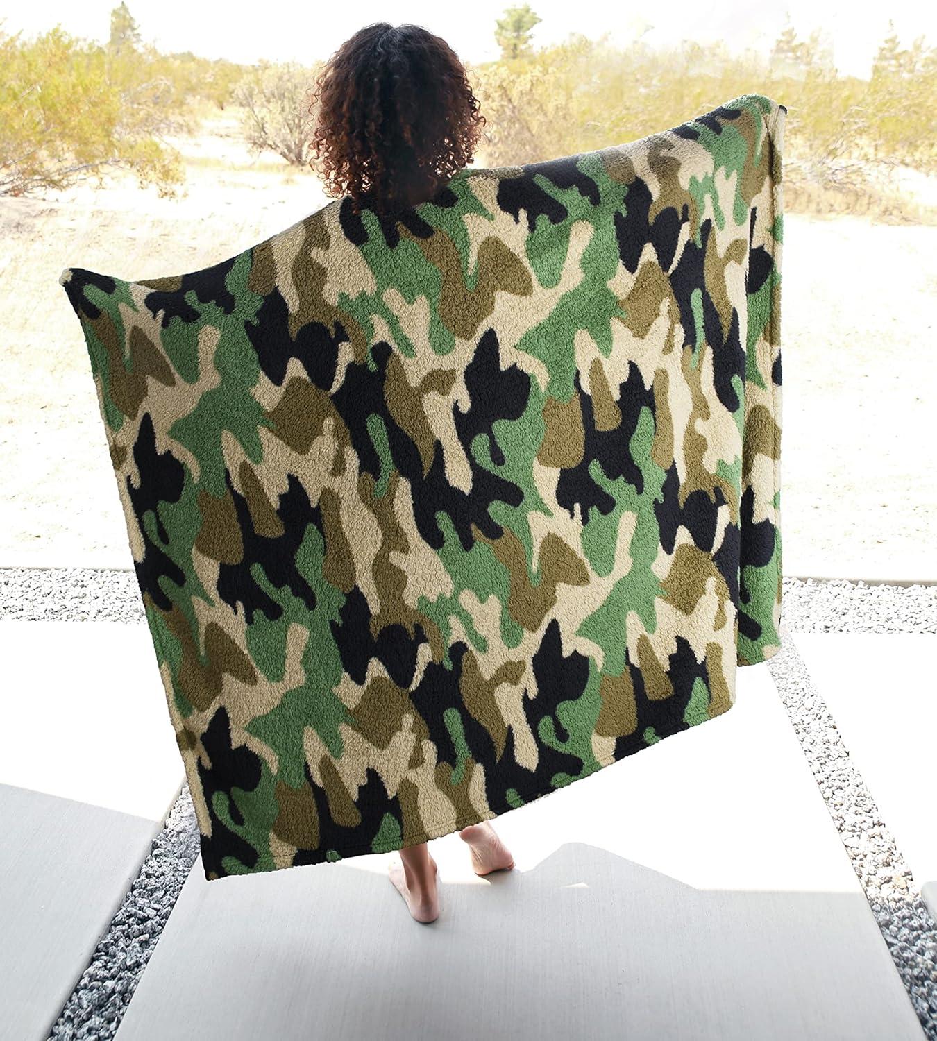 Catalonia Catalonia Camo Sherpa Throw Blanket, Fuzzy Snuggle Blanket for Camping Traveling Couch Bed, 50x60 inches