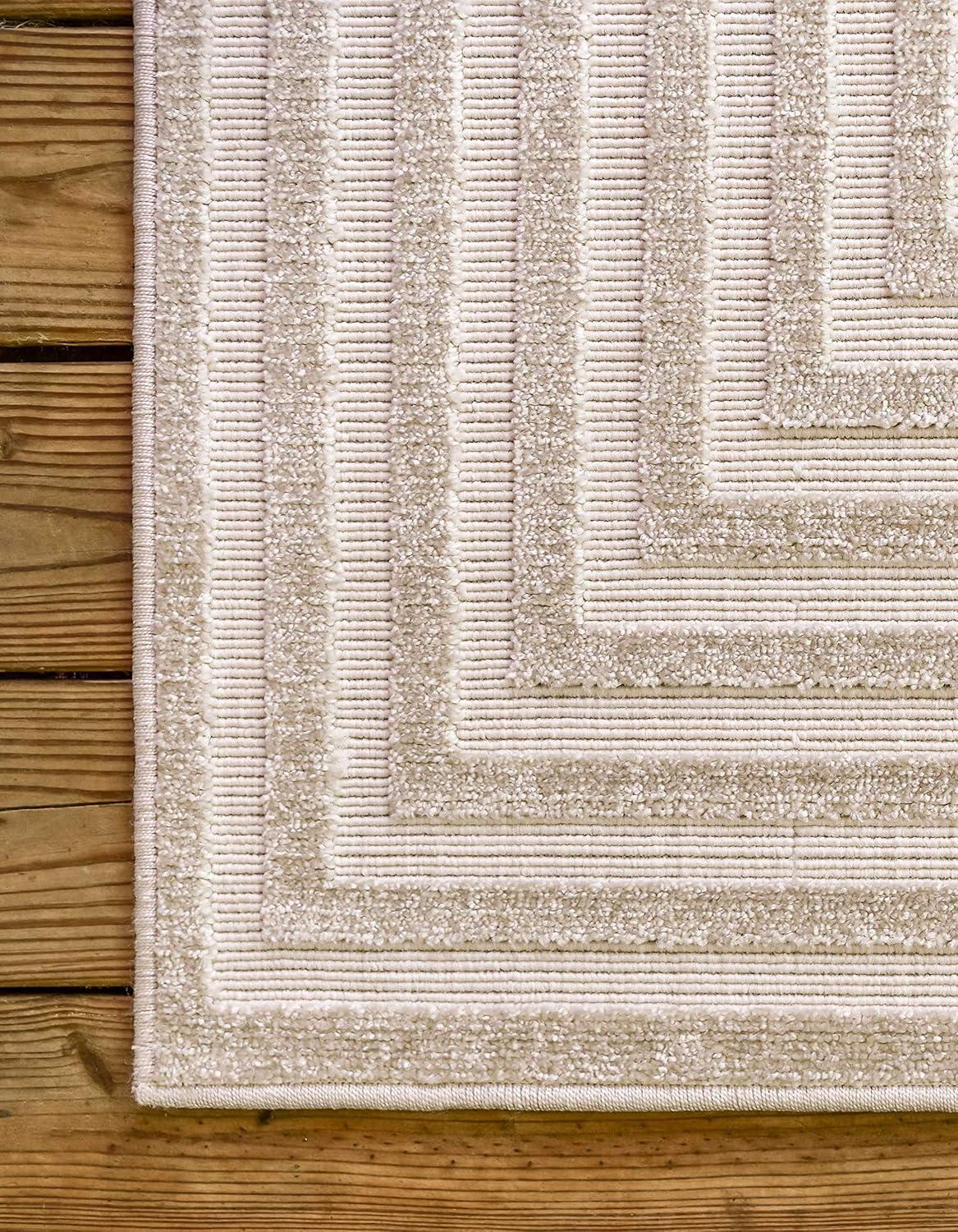 Beige and Ivory Synthetic Outdoor Runner Rug