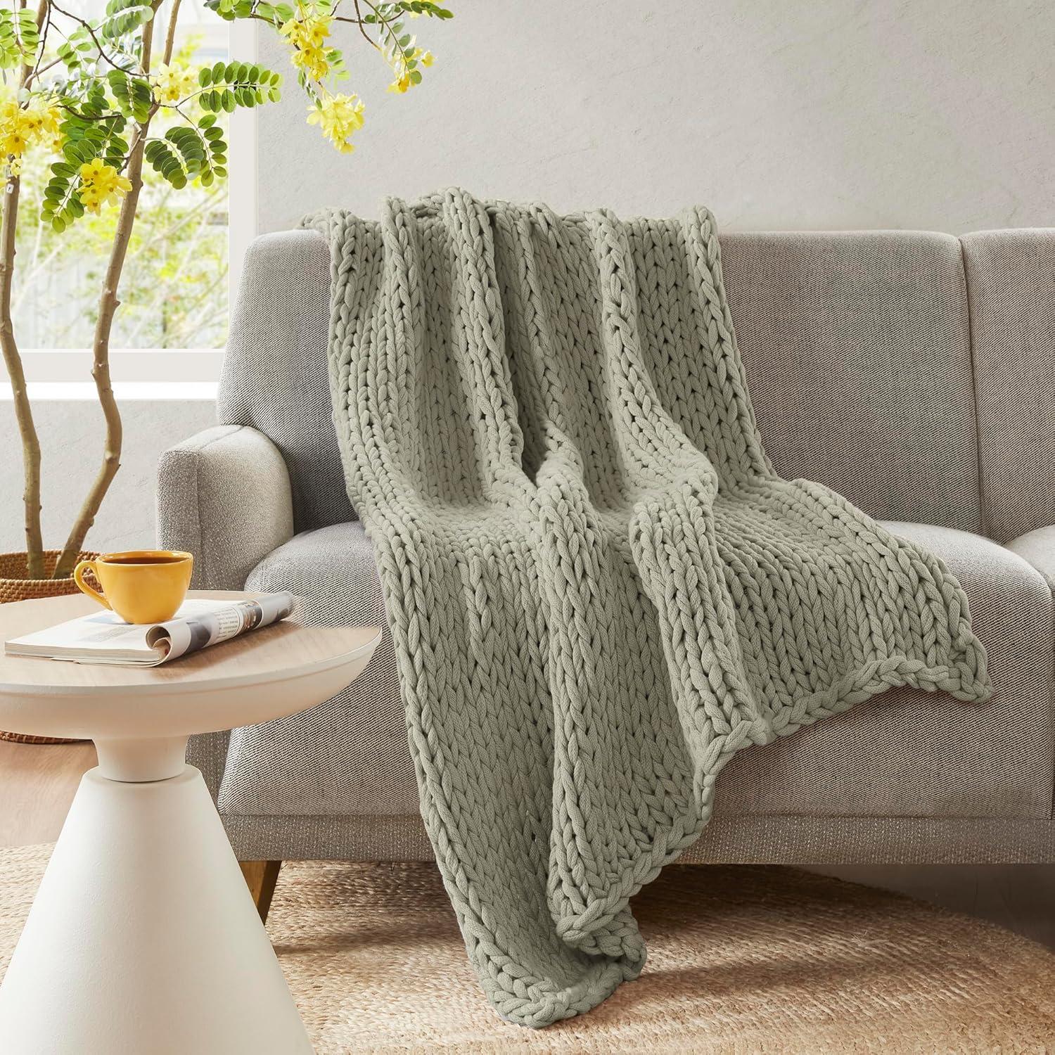 Kelly Clarkson Home Madison Hand Made Chunky Double Knit Throw Blanket
