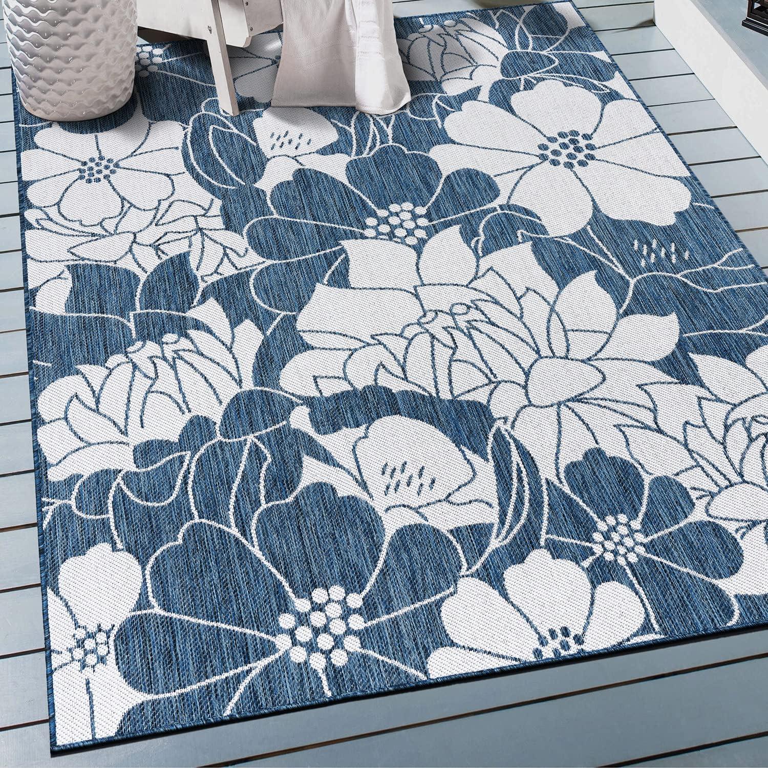 Navy and White Floral Flat Woven 5' x 7' Indoor/Outdoor Rug