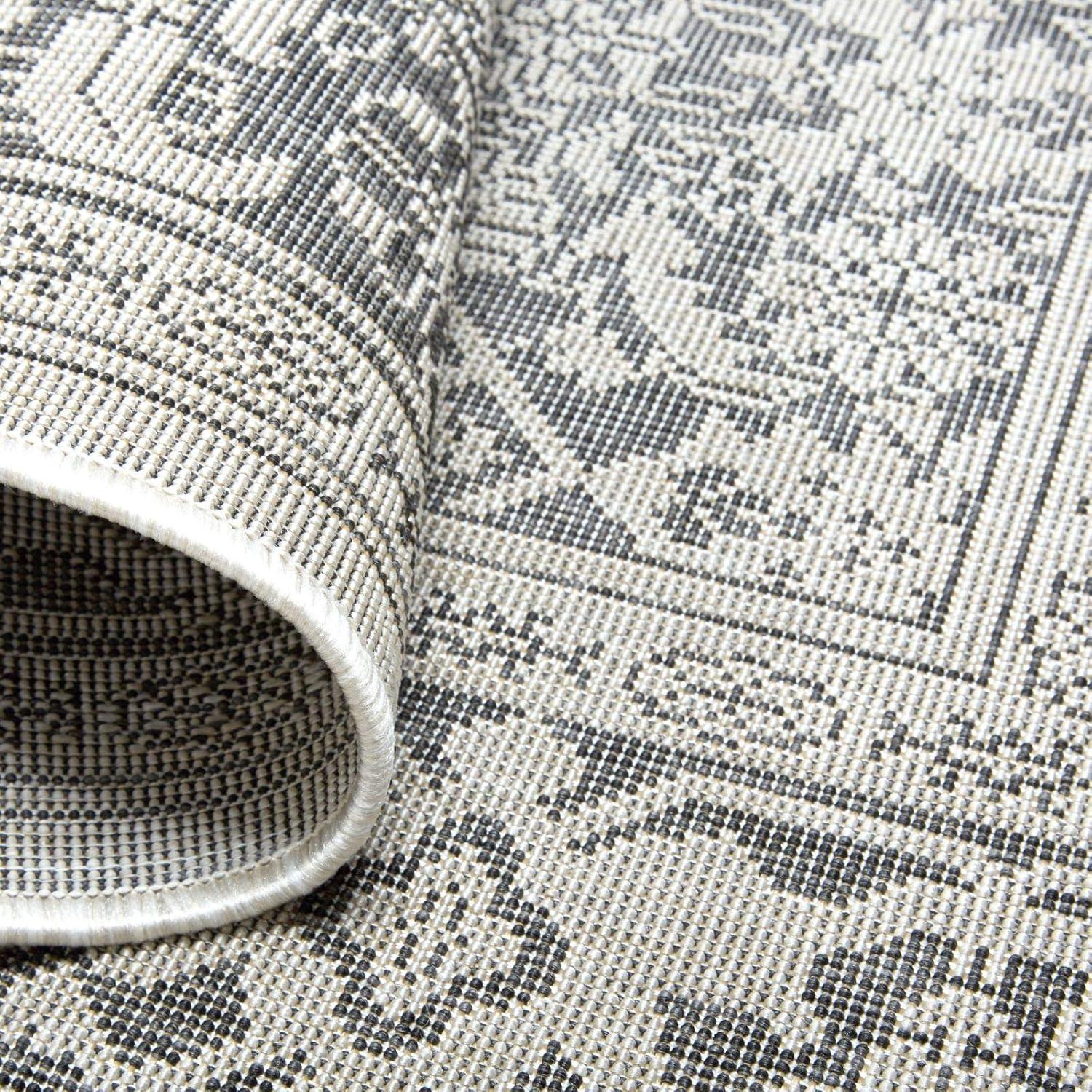 Persian Persian Inspired Blue/Gray Area Rug