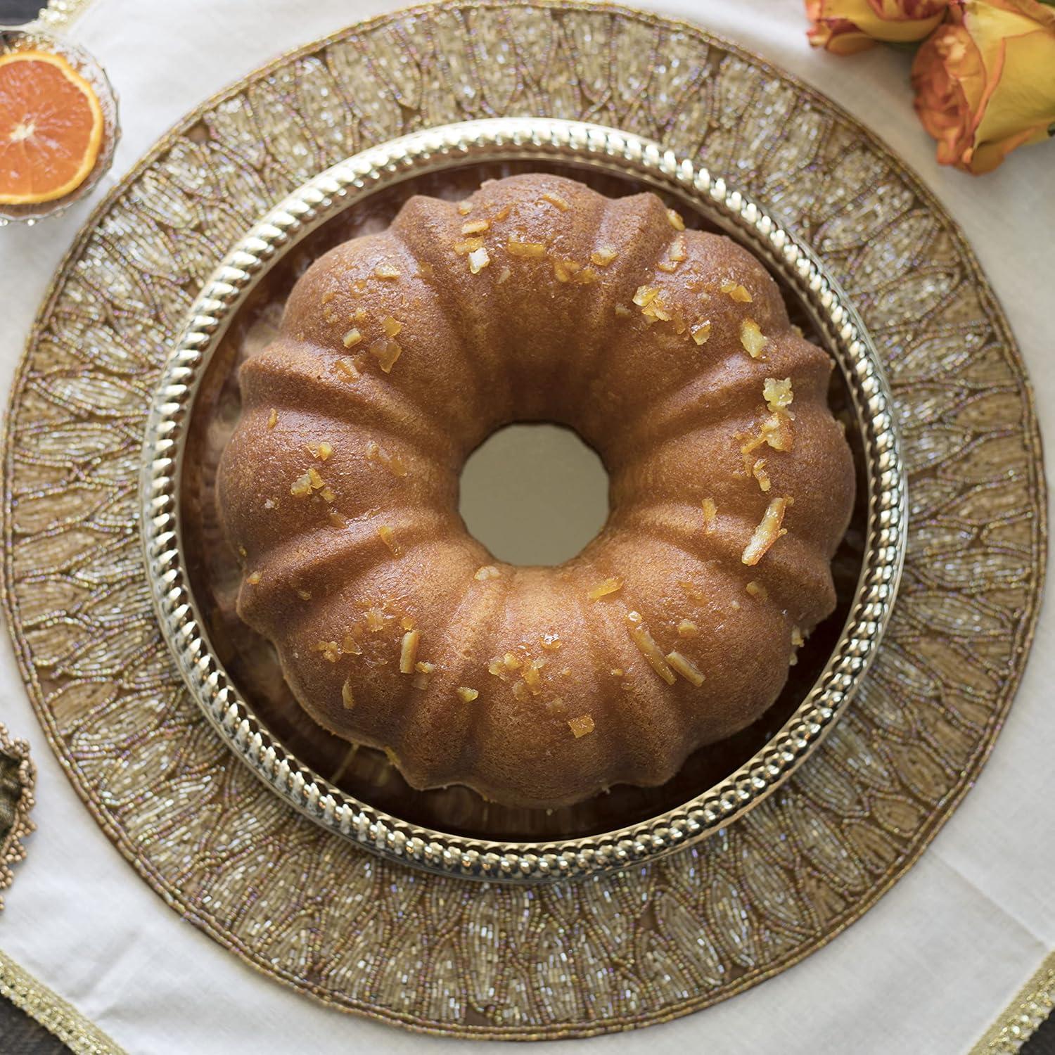 10-Inch Metallic Gray Non-Stick Fluted Silicone Bundt Pan