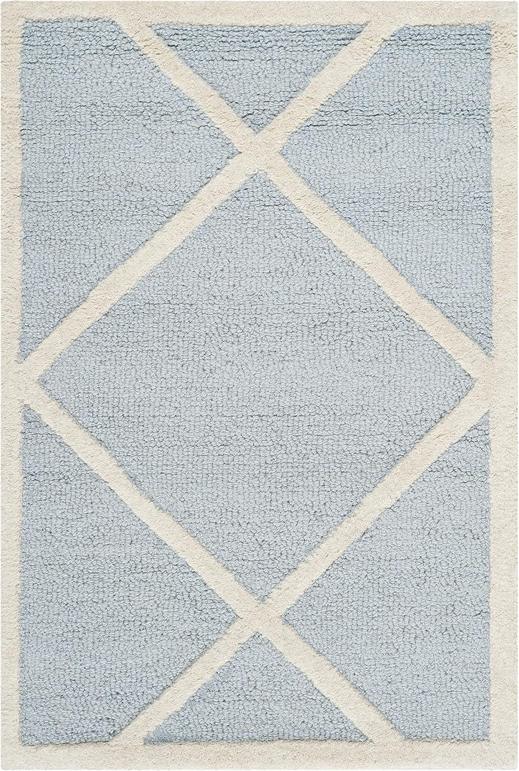 SAFAVIEH Cambridge Kennedy Geometric Diamonds Wool Area Rug, Light Blue/Ivory, 2' x 3'