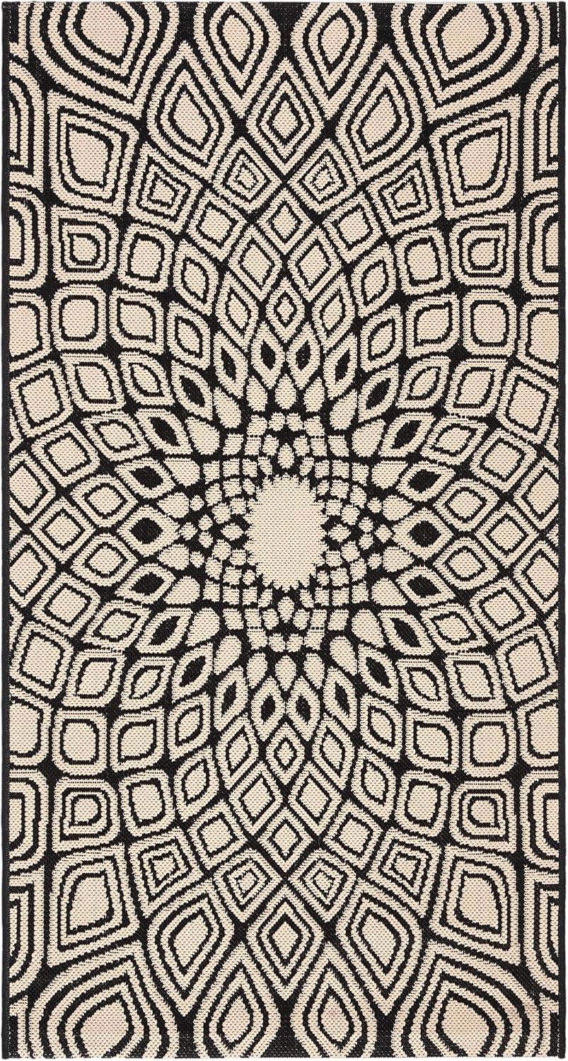 Courtyard CY6616 Power Loomed Indoor/Outdoor Accent Rug - Black/Beige - 2'x3'7" - Safavieh.