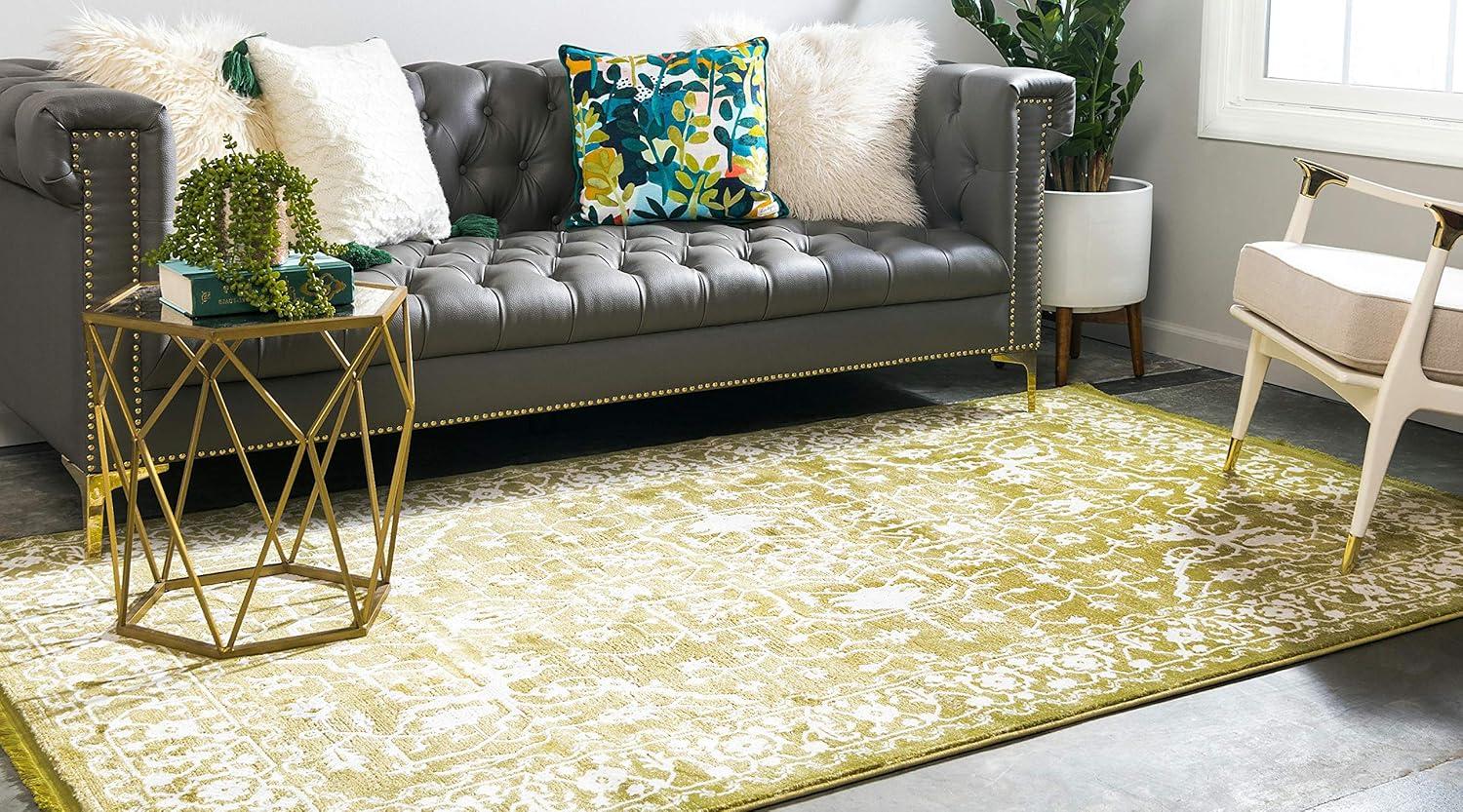 Light Green and Ivory Abstract Viscose Area Rug, 4' x 6'