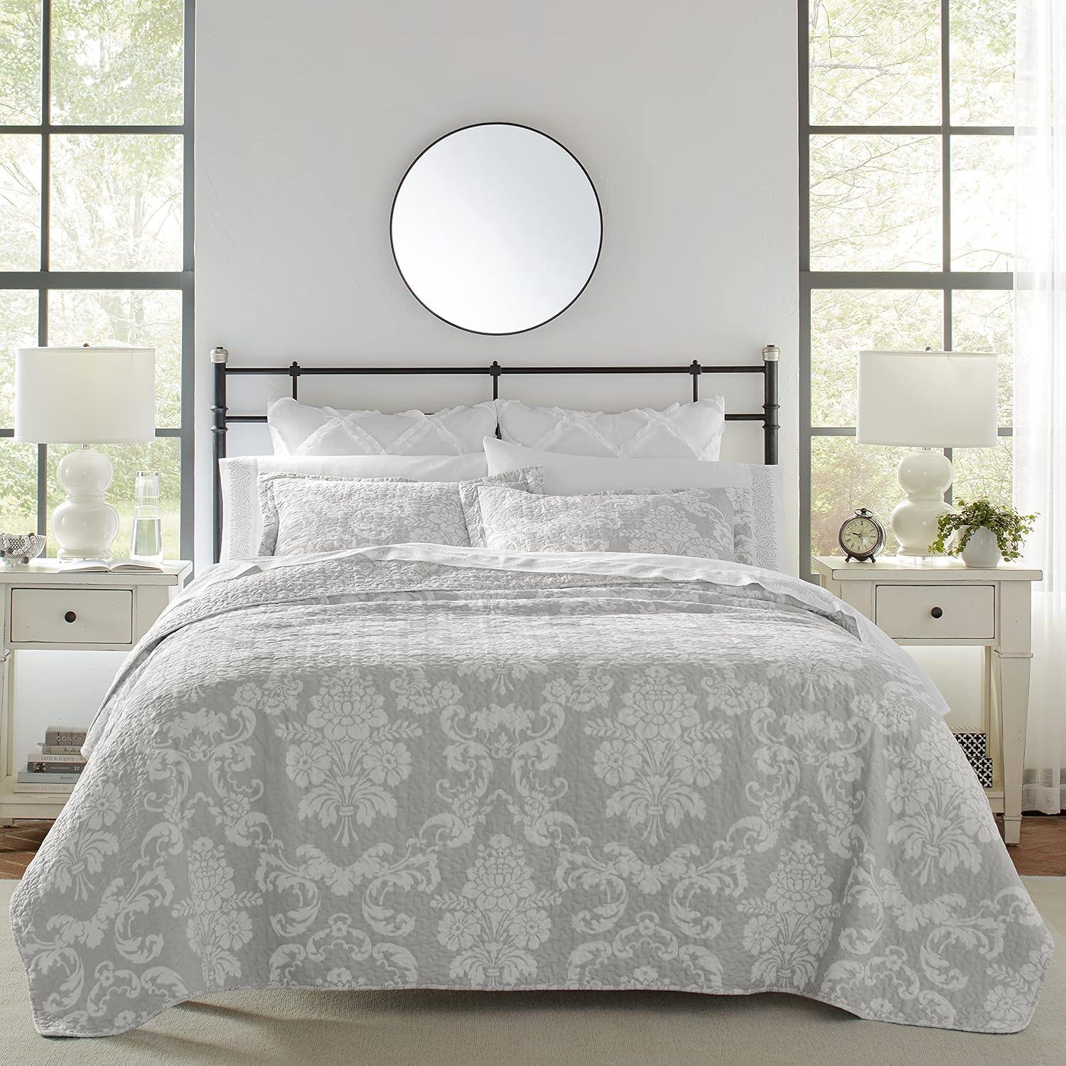 Laura Ashley Celina Patchwork Laura Ashley Reversible Cotton Quilt Set