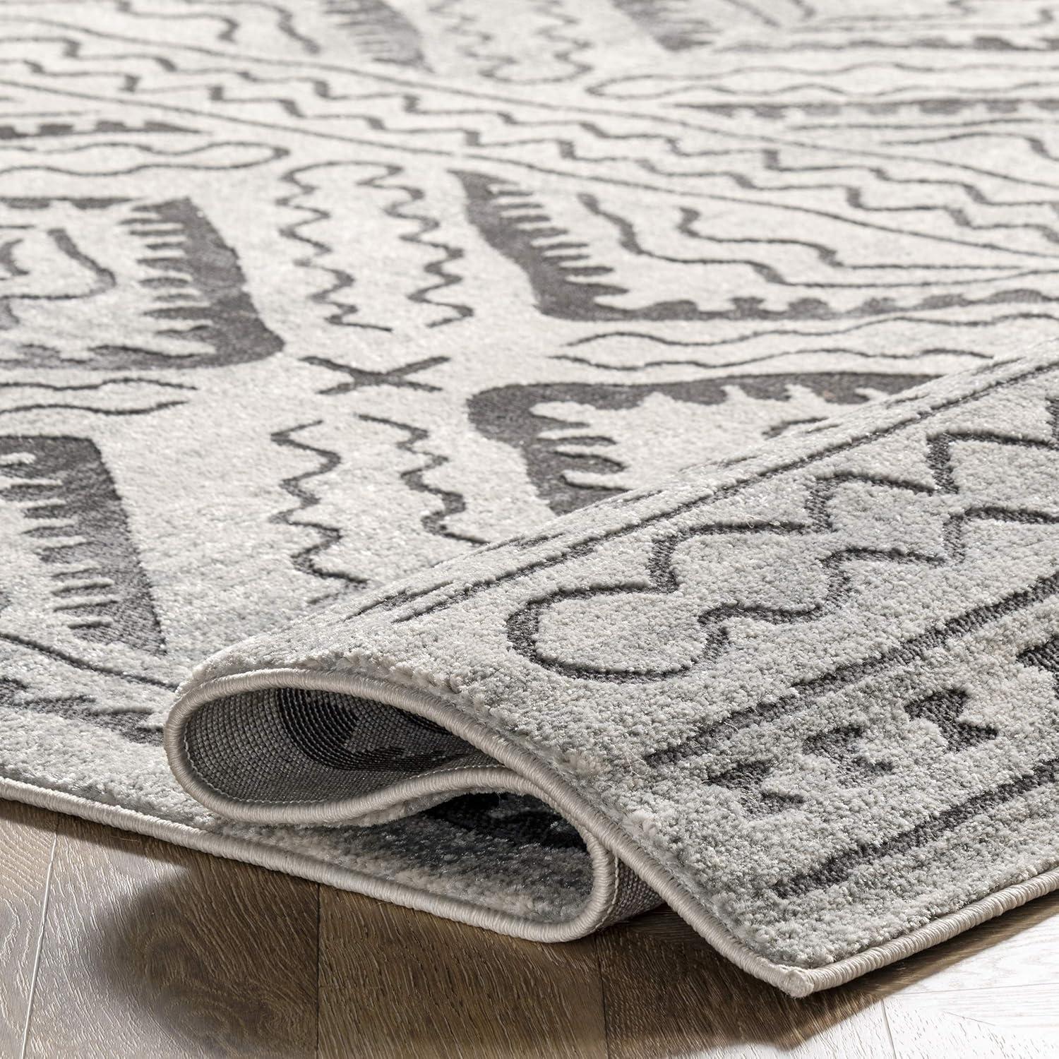 Nuloom Spencer Aztec Trellis Indoor Area Rug