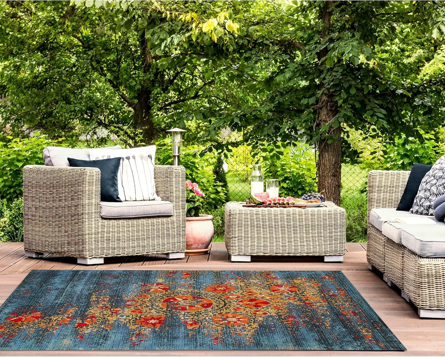 Liora Manne Marina Suzanie Indoor/Outdoor Area Rug Blue 3'11" x 5'10"