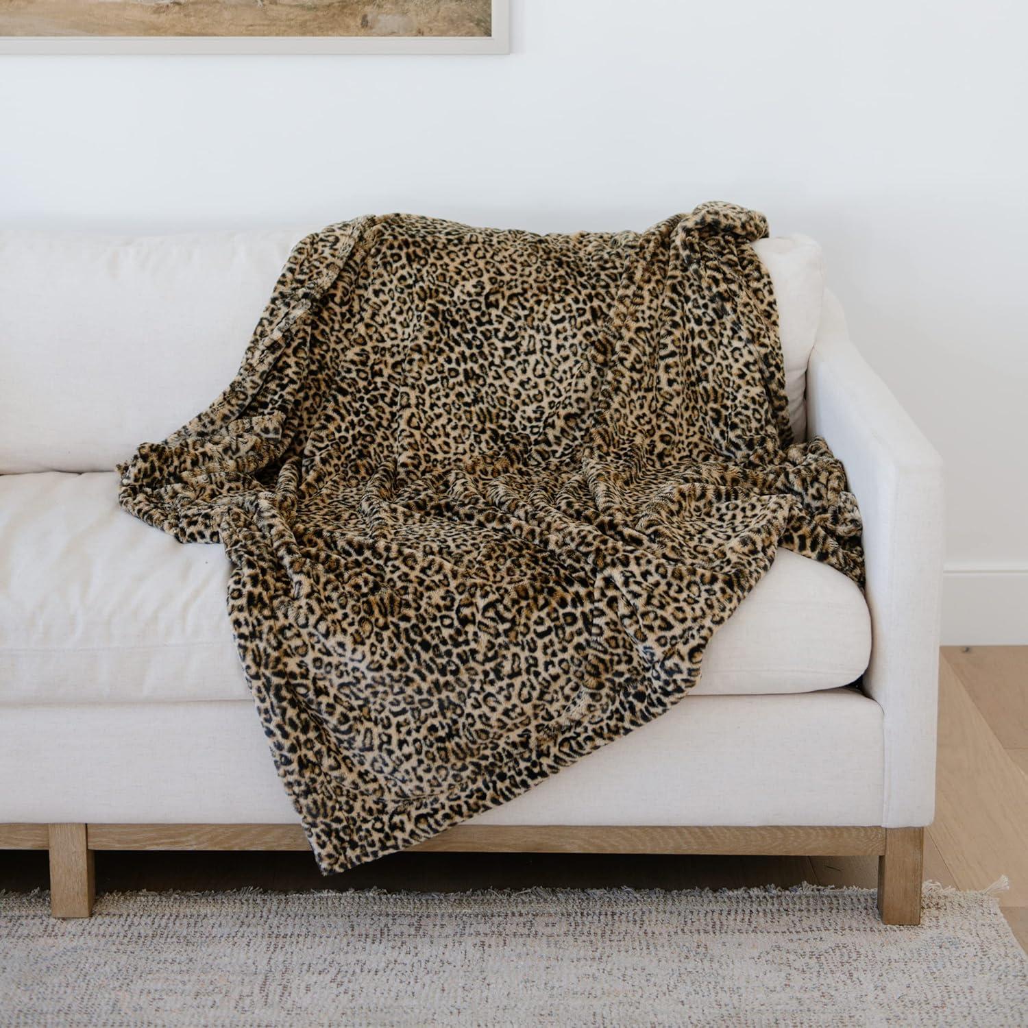 GRACED SOFT LUXURIES Throw Blanket Softest Warm Elegant Cozy Comfy Decorative Thick Faux Fur for Modern Living (Classic Leopard, Extra Large 60" x 80")