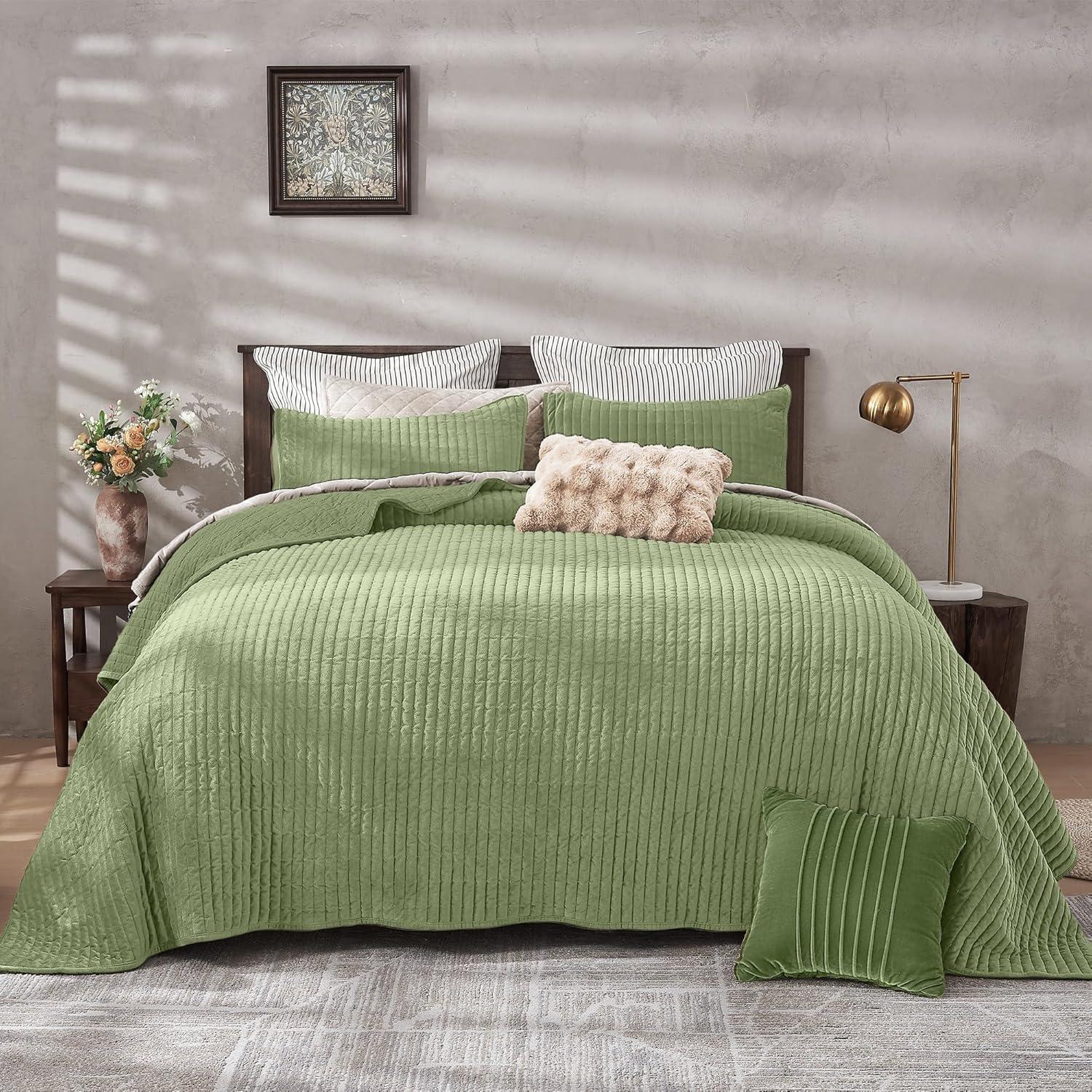 Sage Green Velvet Full Quilt Set with Pillow Shams