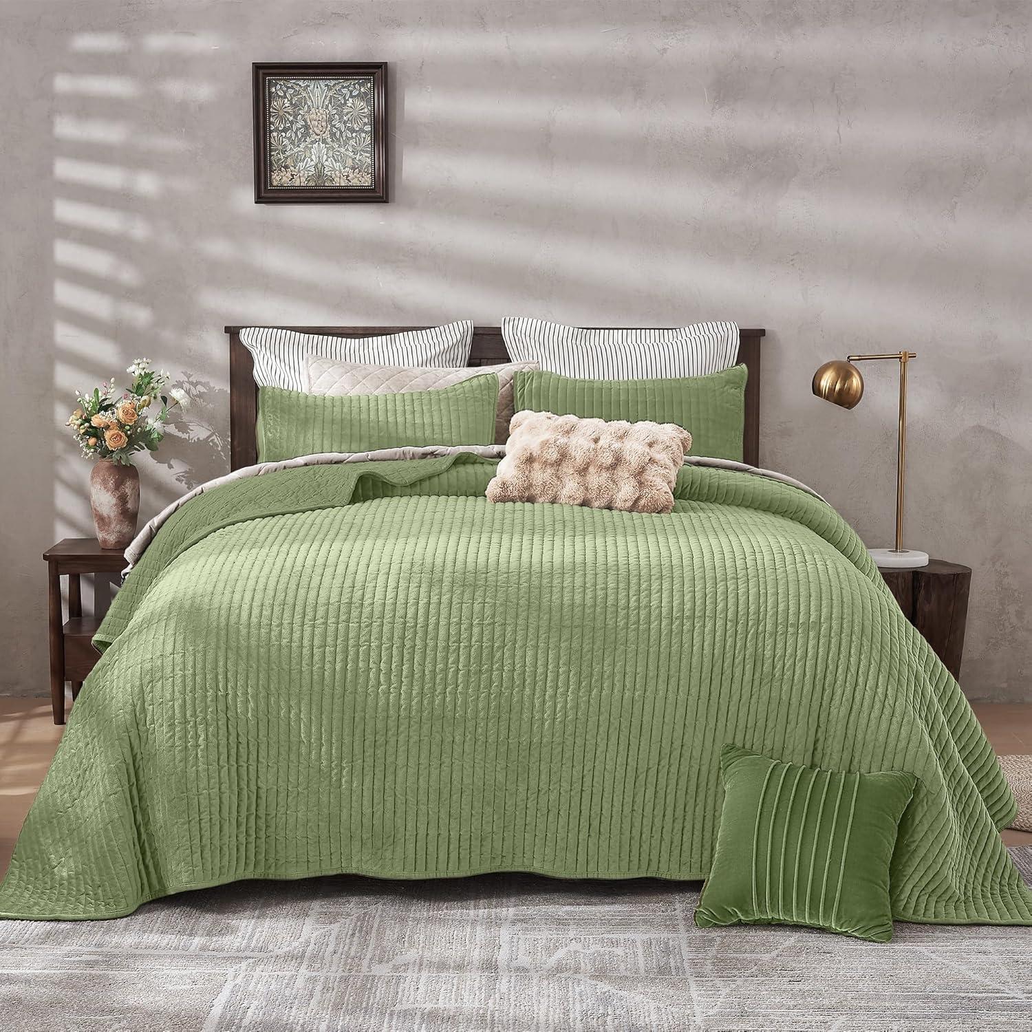 Wonderful Textile Wonderful Velvet 3-piece reversible quilt set