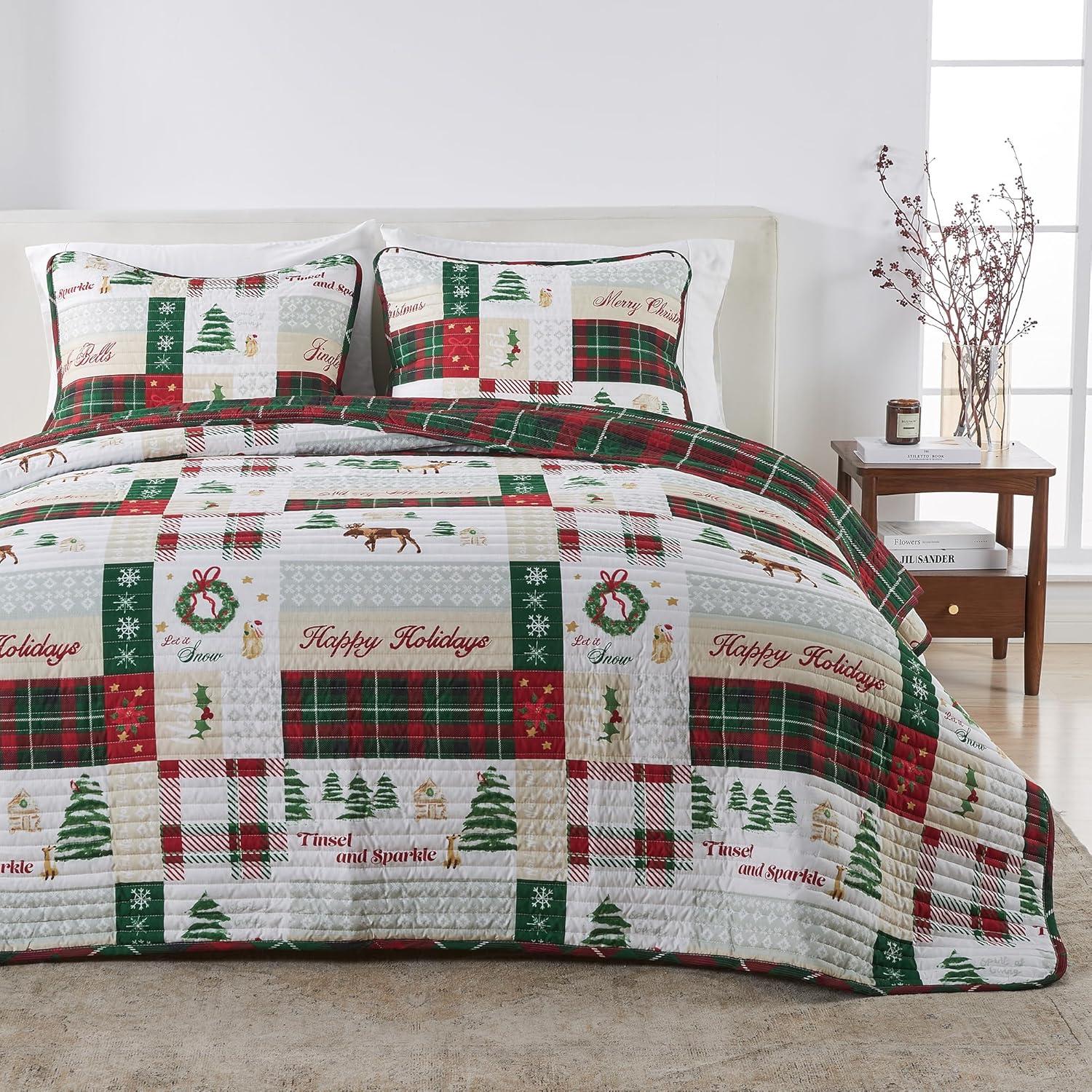 Cheerful Holiday Reversible Quilt Set with Shams - Great Bay Home (Twin / Twin XL, Holiday Patchwork)