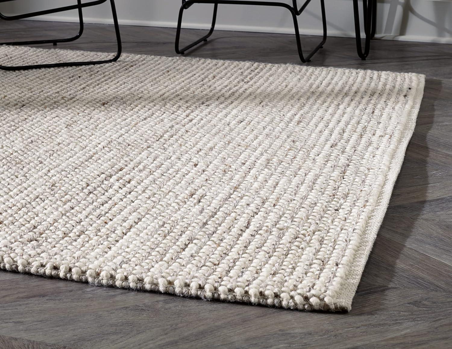 Handwoven Gray and Cream Wool Blend 5' x 7' Area Rug