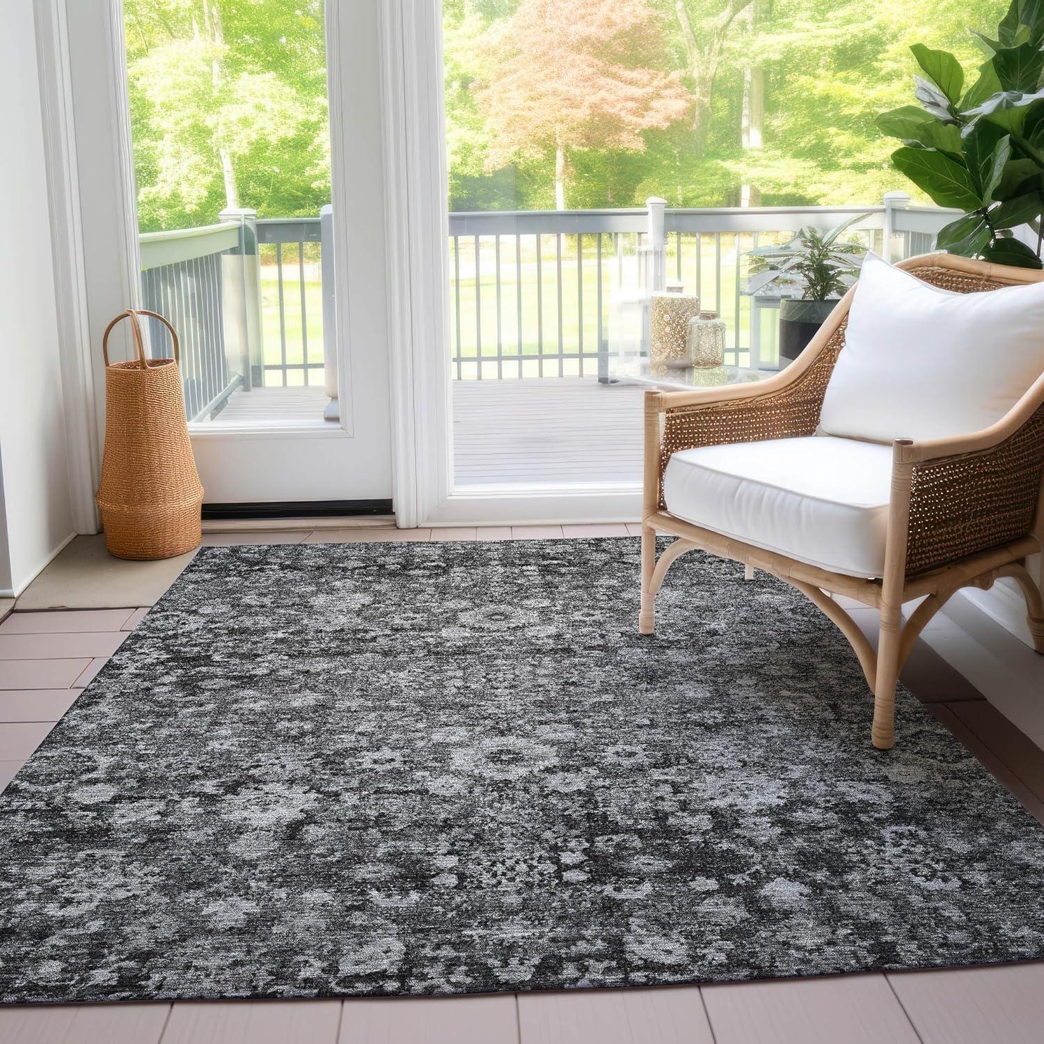 Gray Synthetic Rectangular 8' x 10' Washable Area Rug